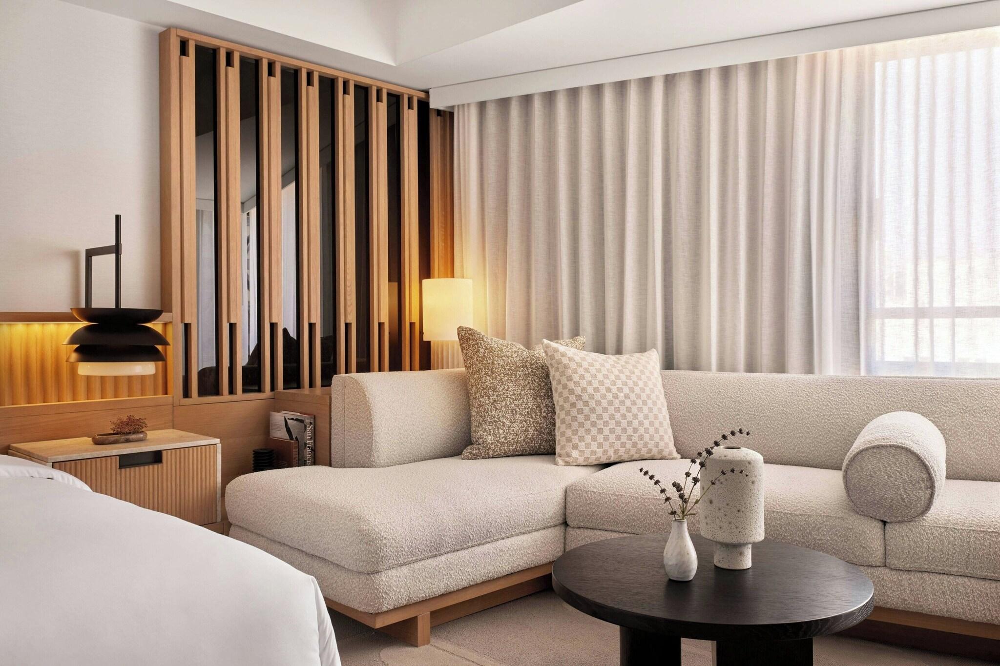 Double City View King Bed