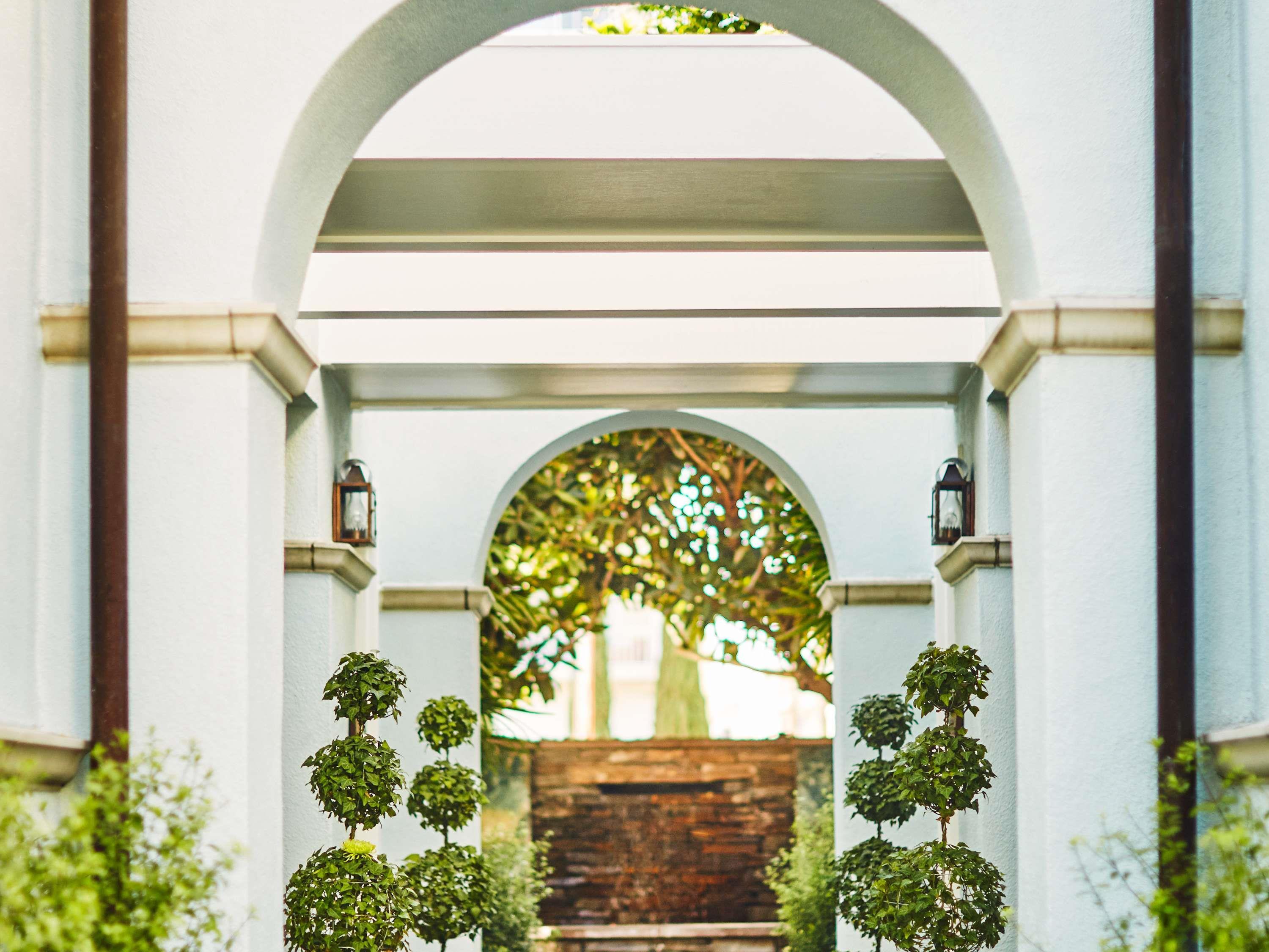 Bungalow Garden View