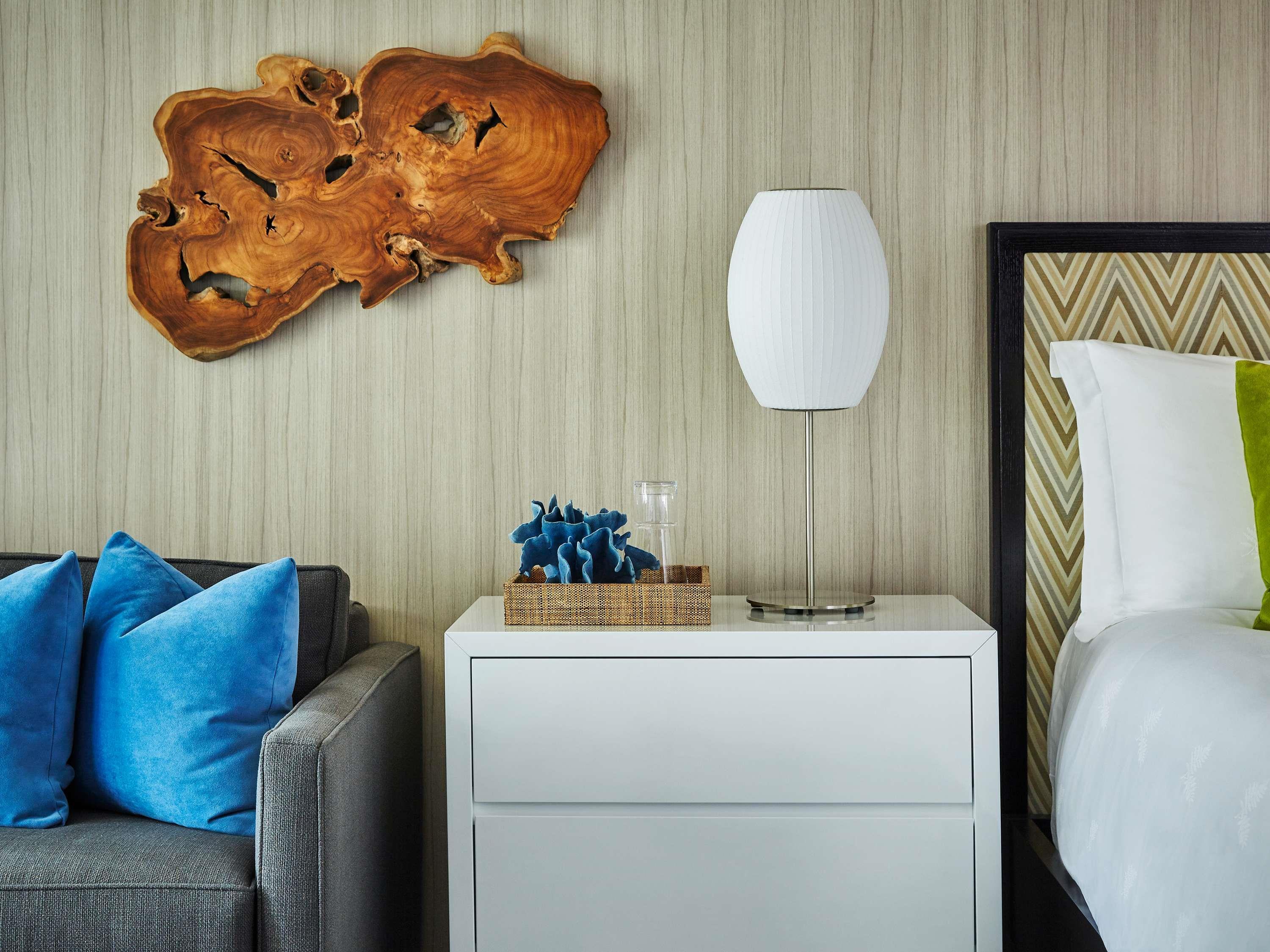 Bungalow King Size Bed