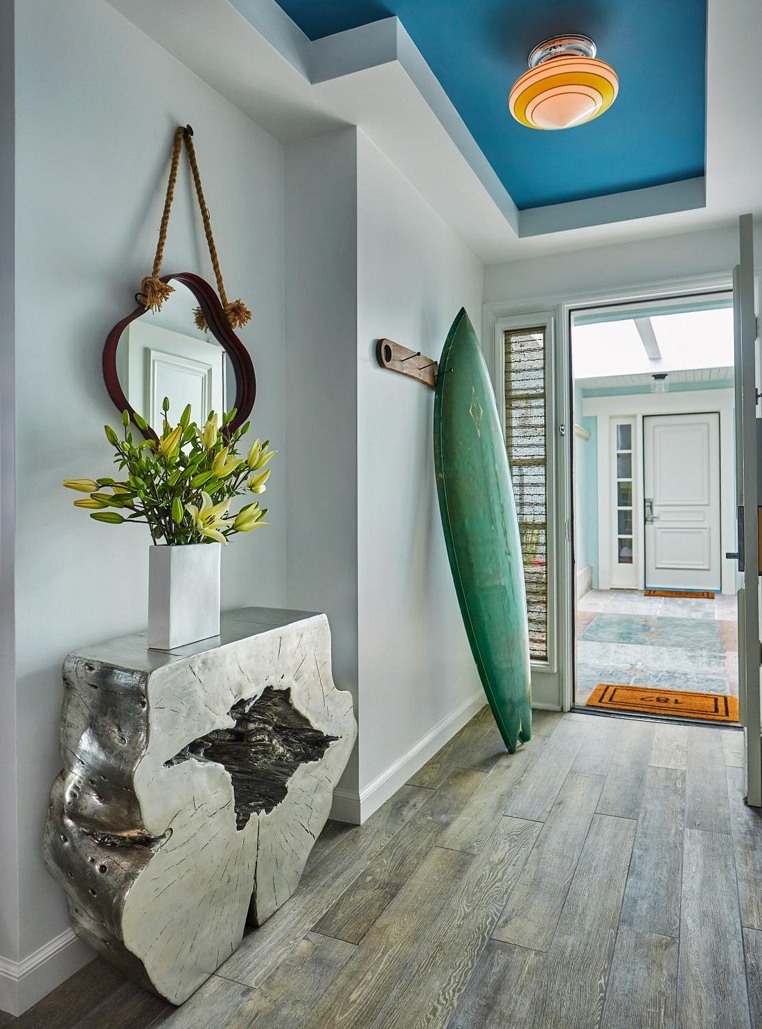 Bungalow King Size Bed