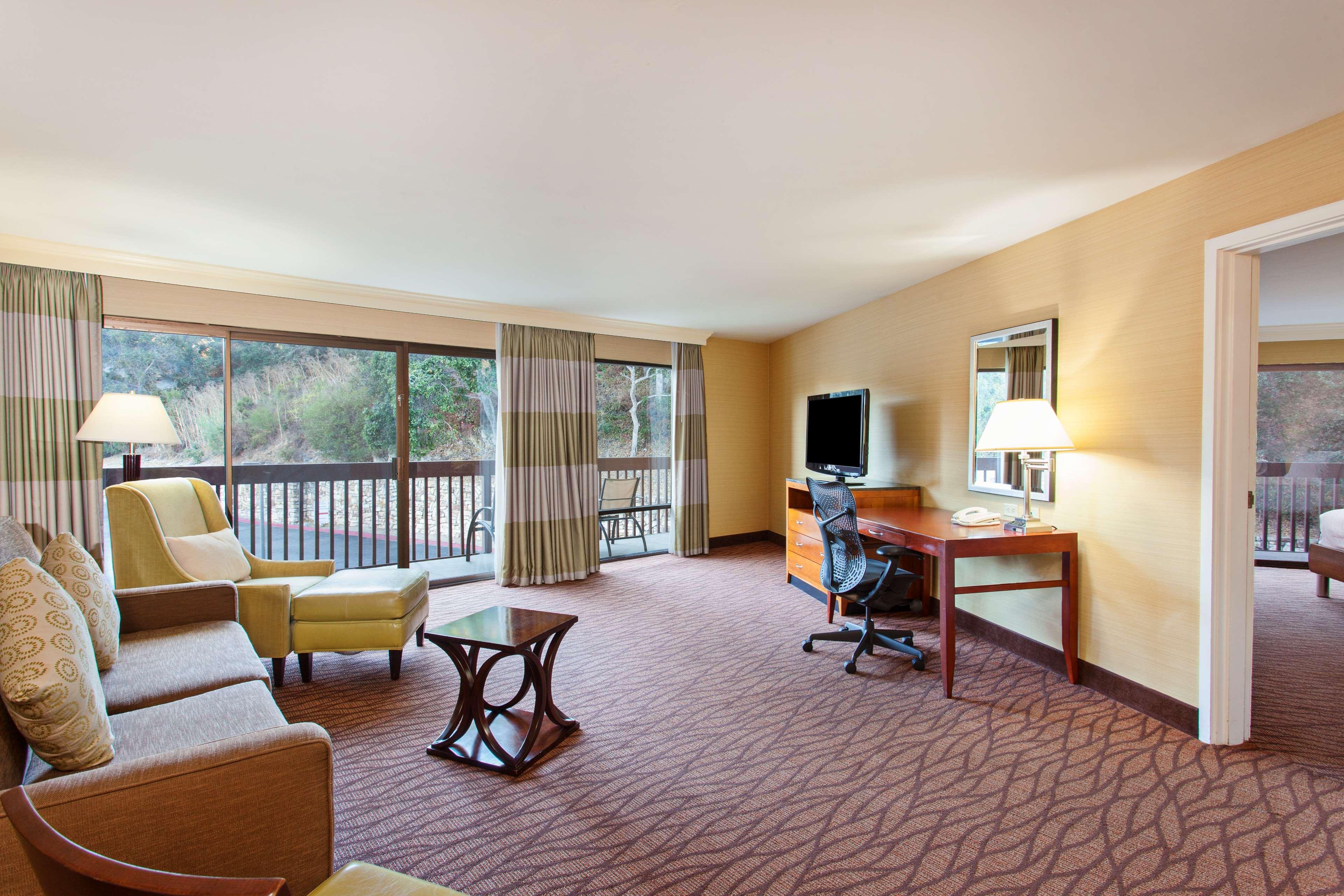 Suite Two Queen Beds One Bedroom