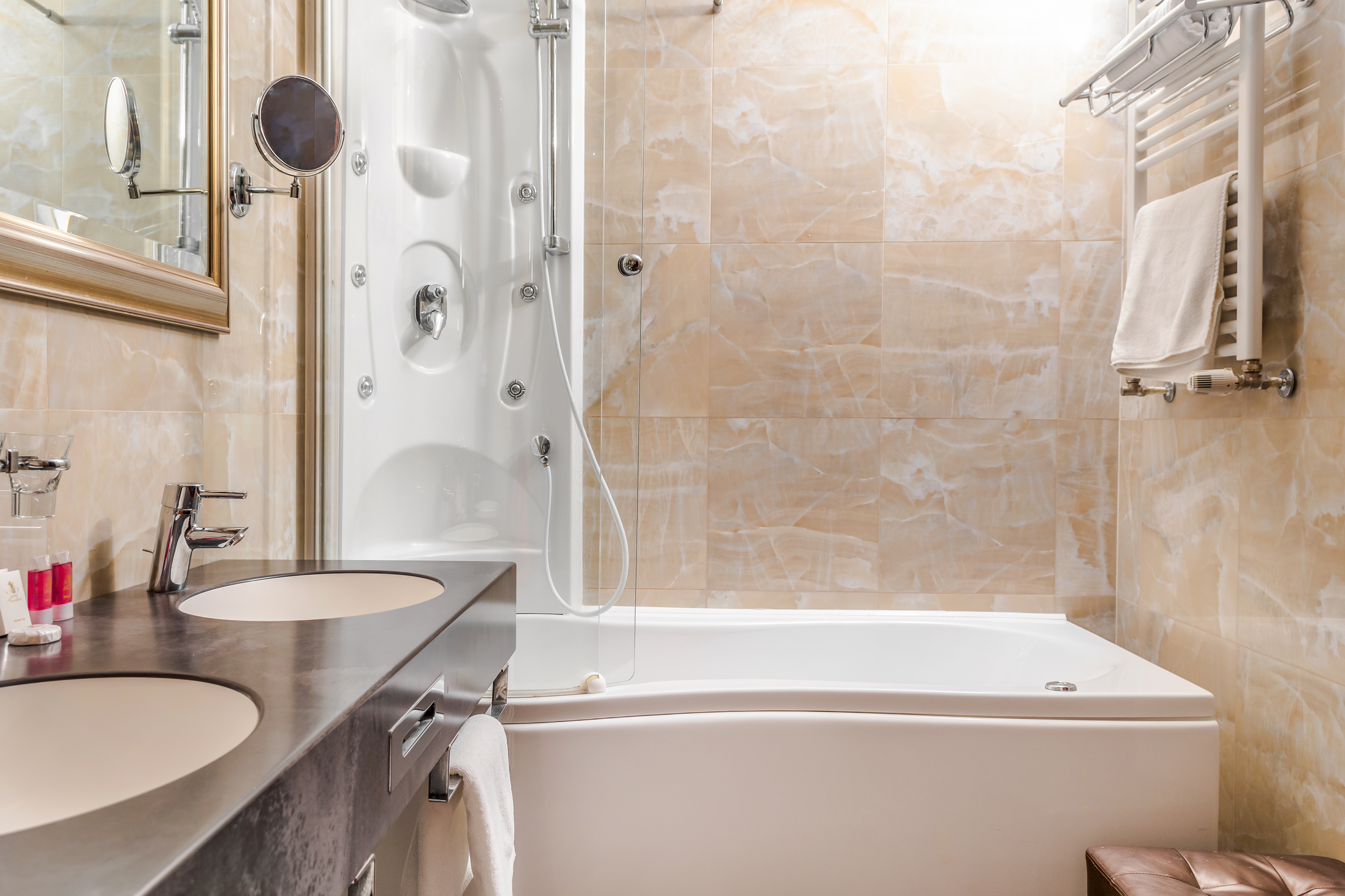 Double or Twin Deluxe