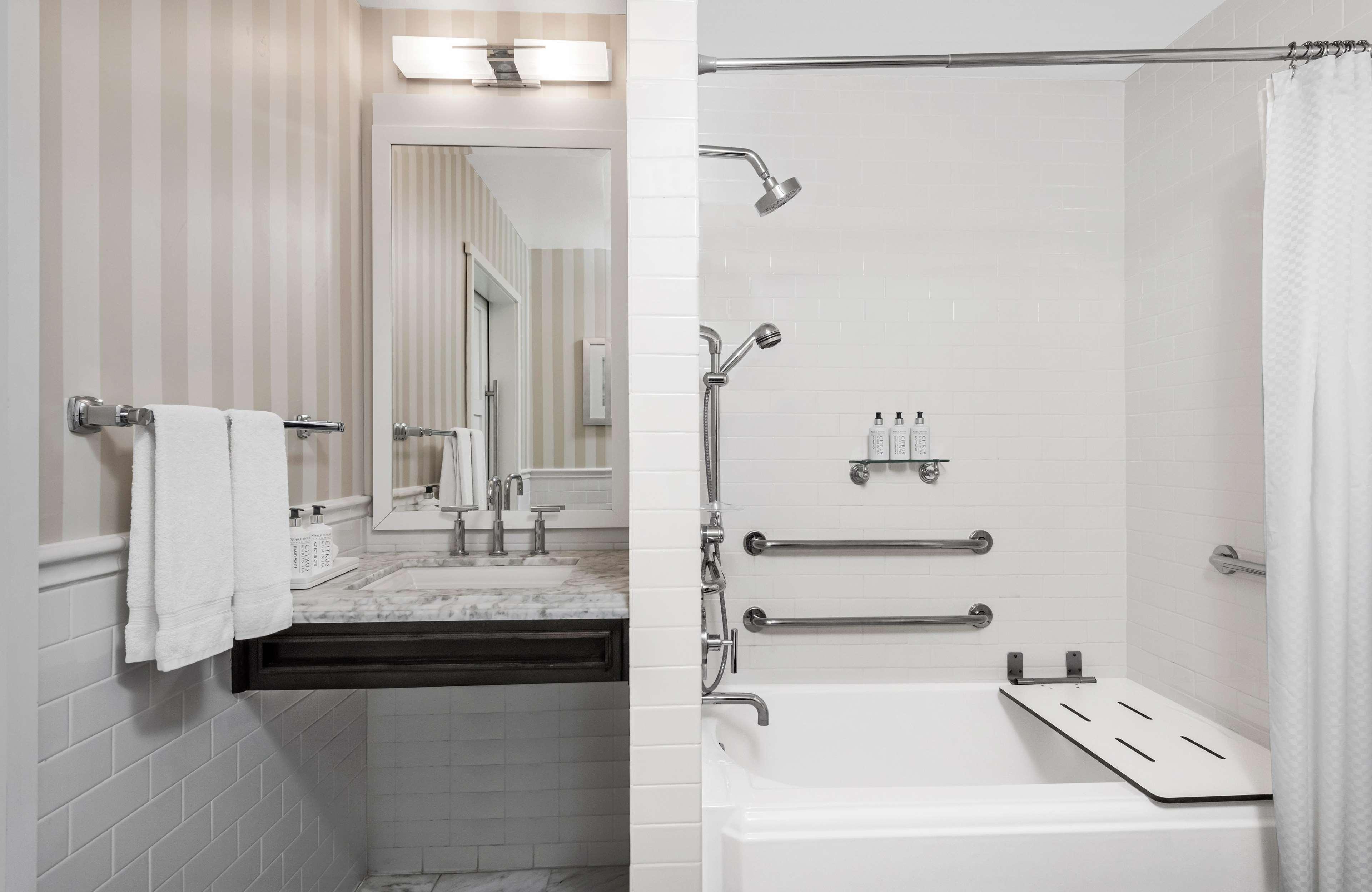 Double Garden View King Bed