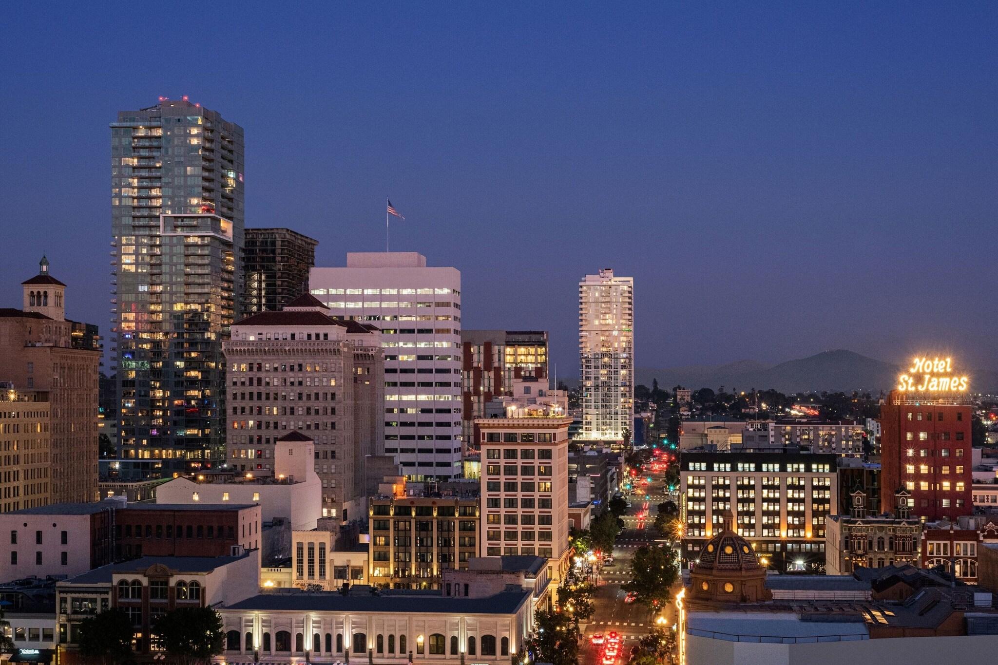 Quadruple Premium City View