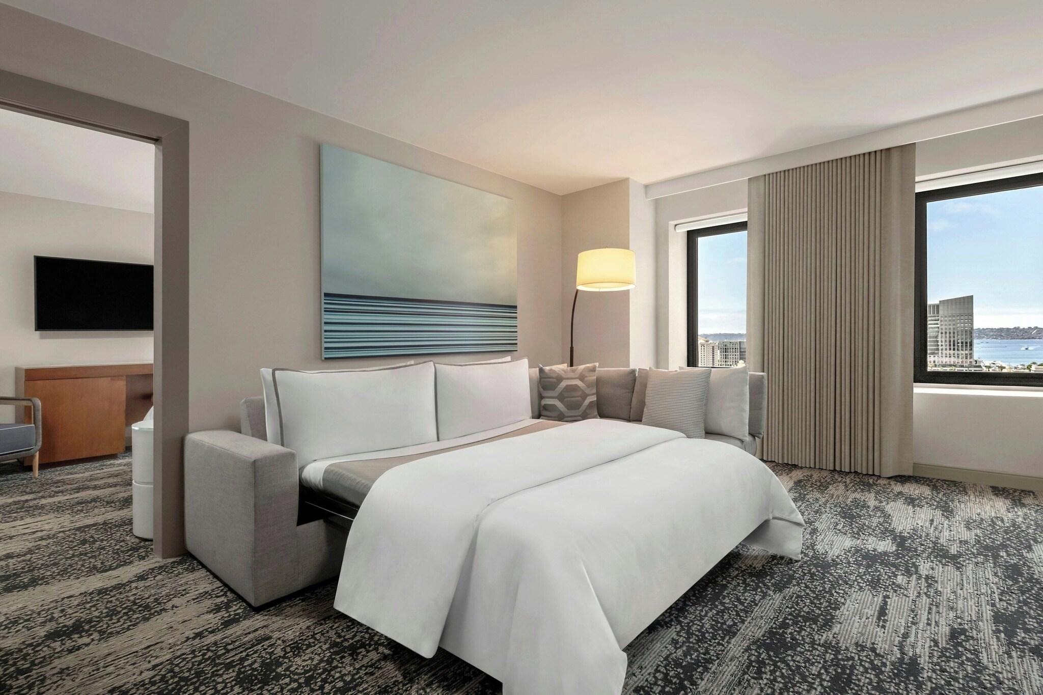 Suite Bay View King Bed