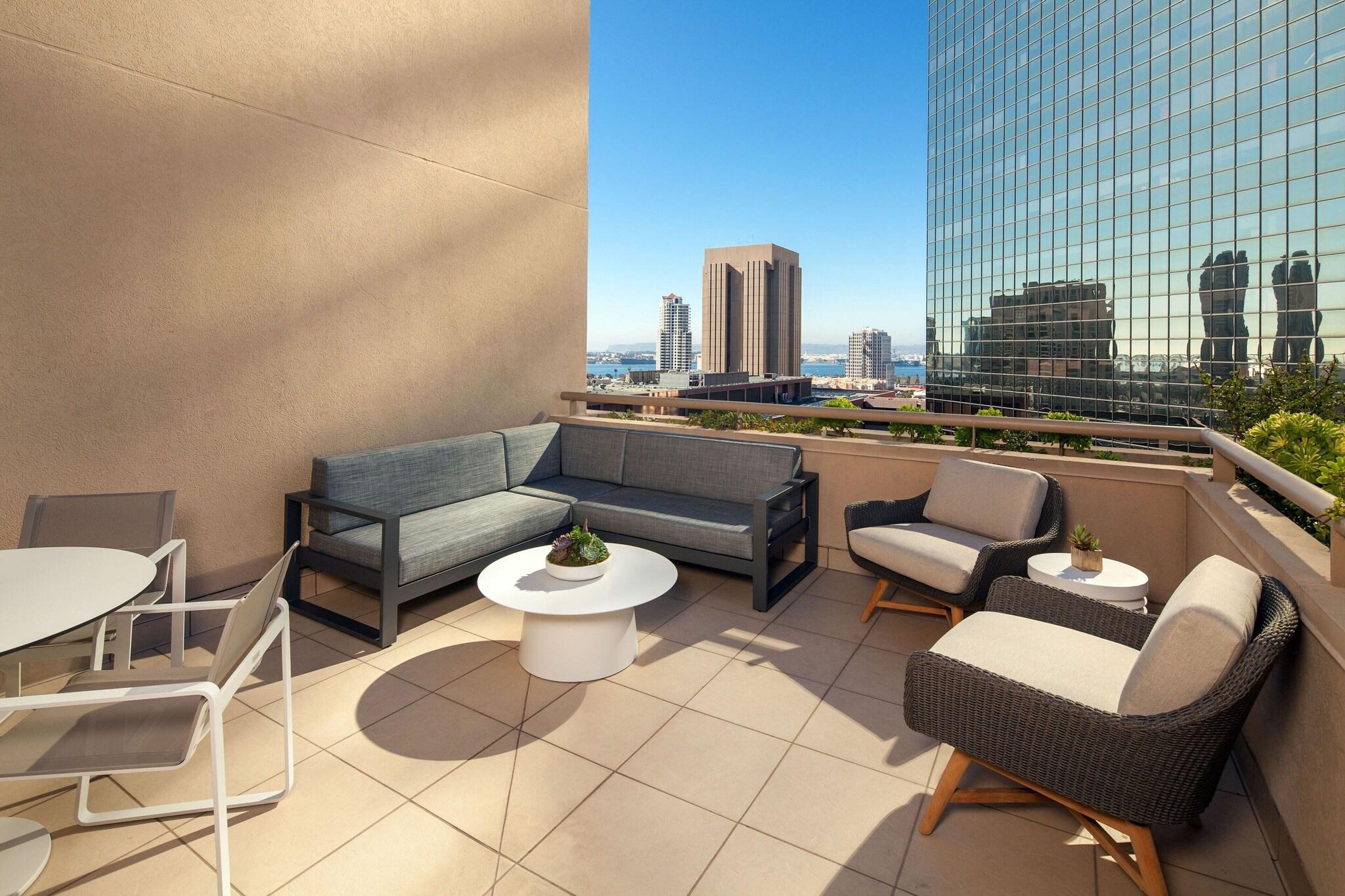 Junior Suite Bay View