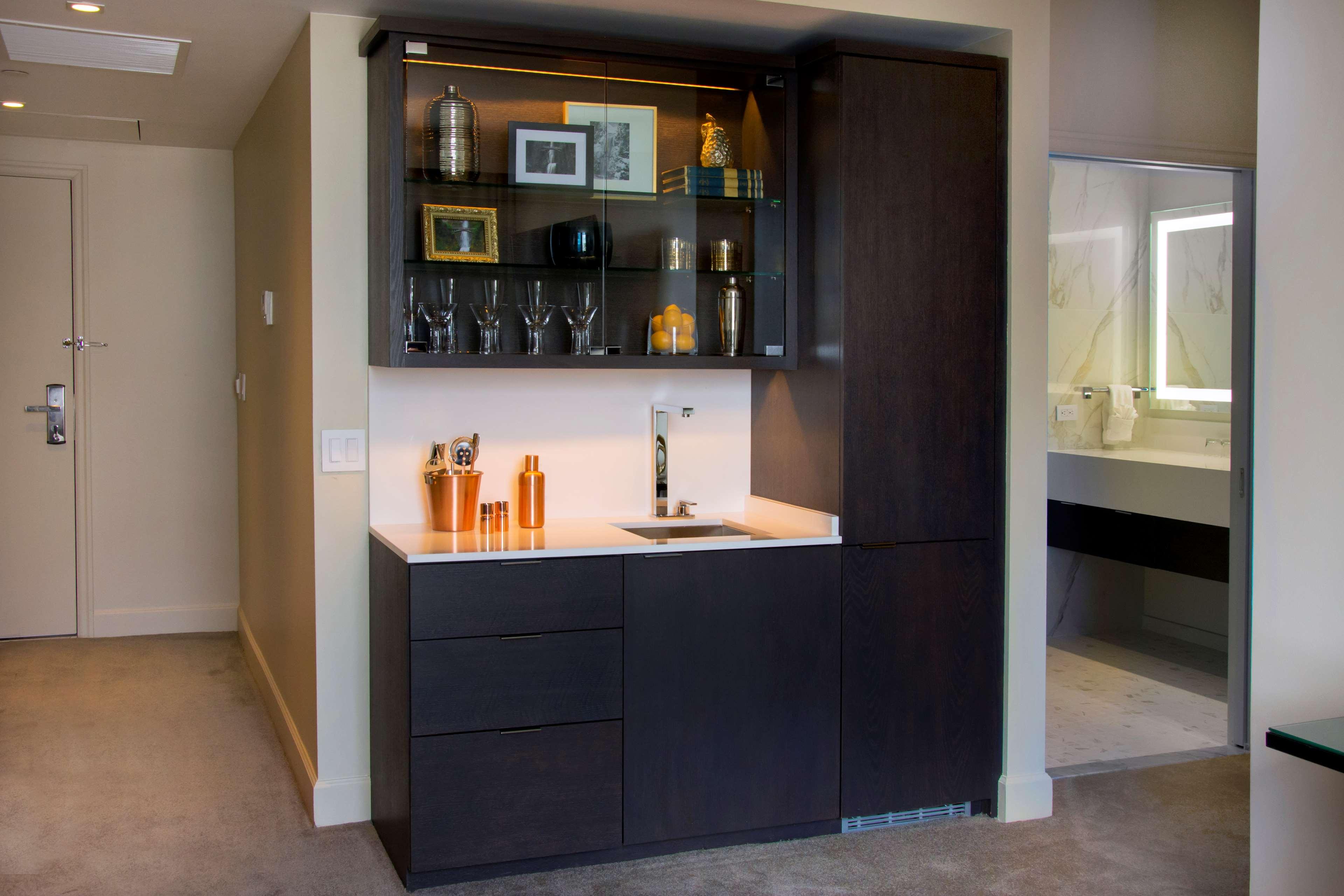 Suite Two Queen Beds