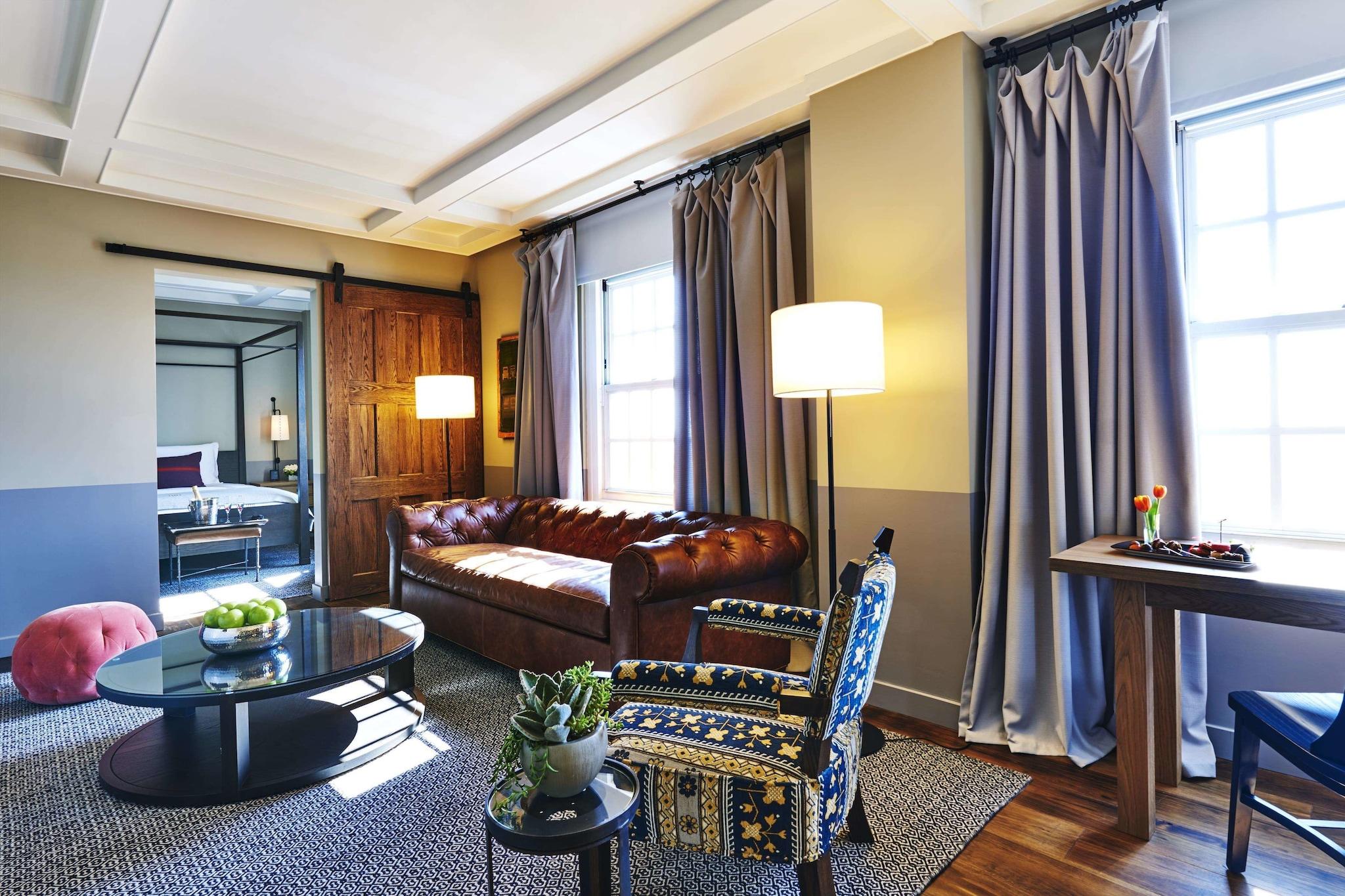 Suite King Bed One Bedroom 