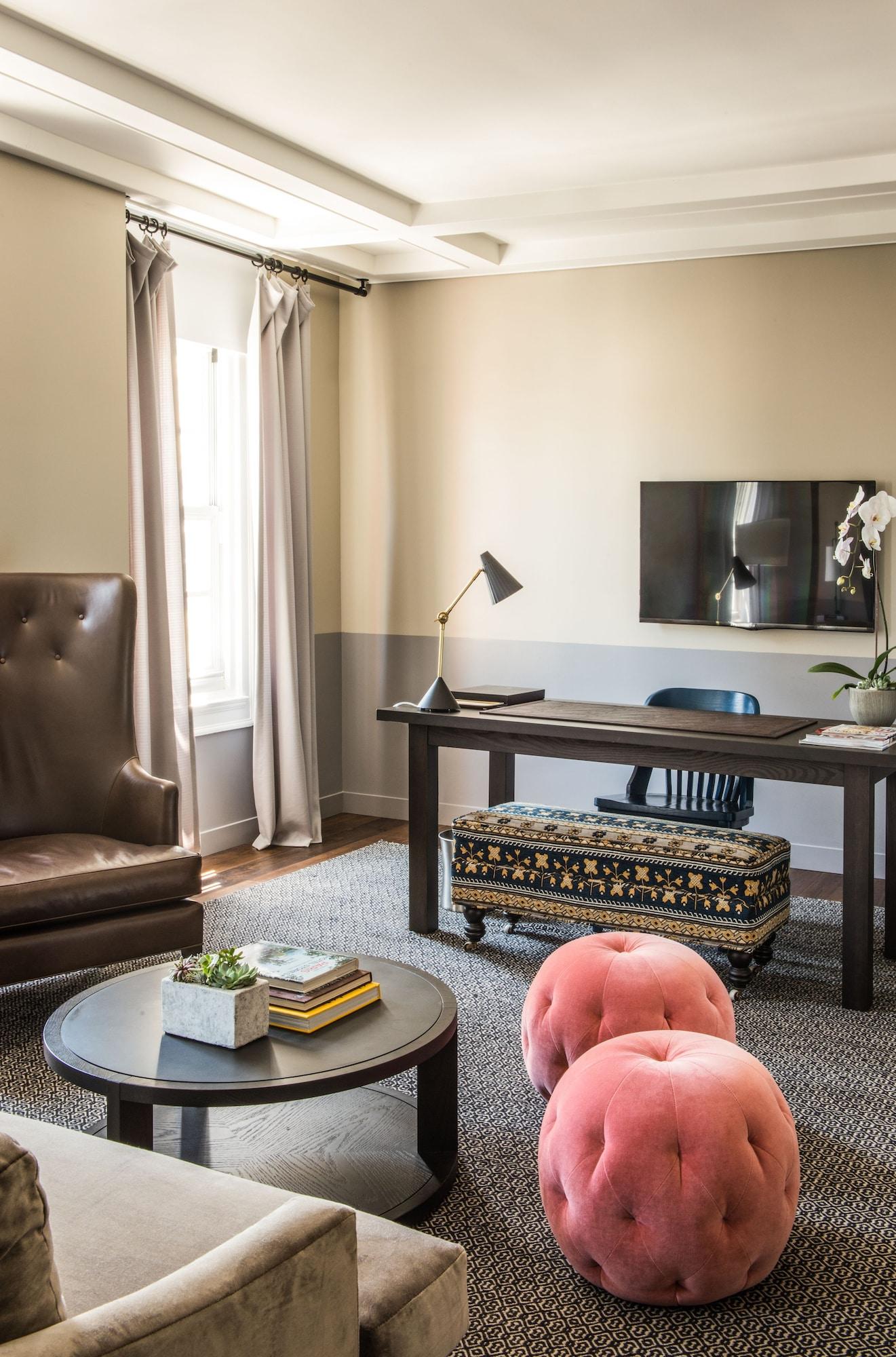 Suite Two Double Beds One Bedroom 