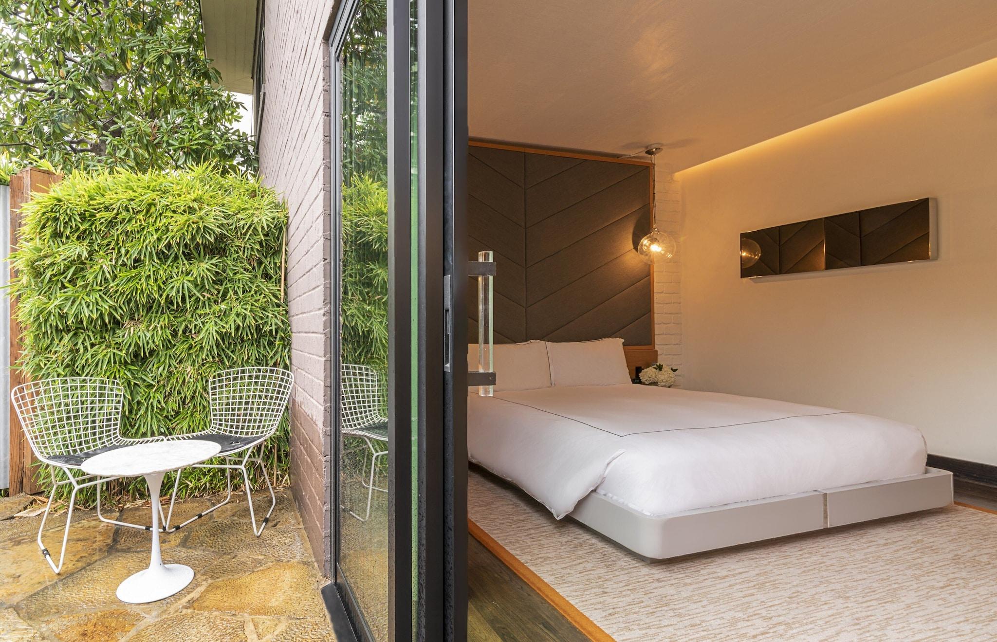 Double King Size Bed