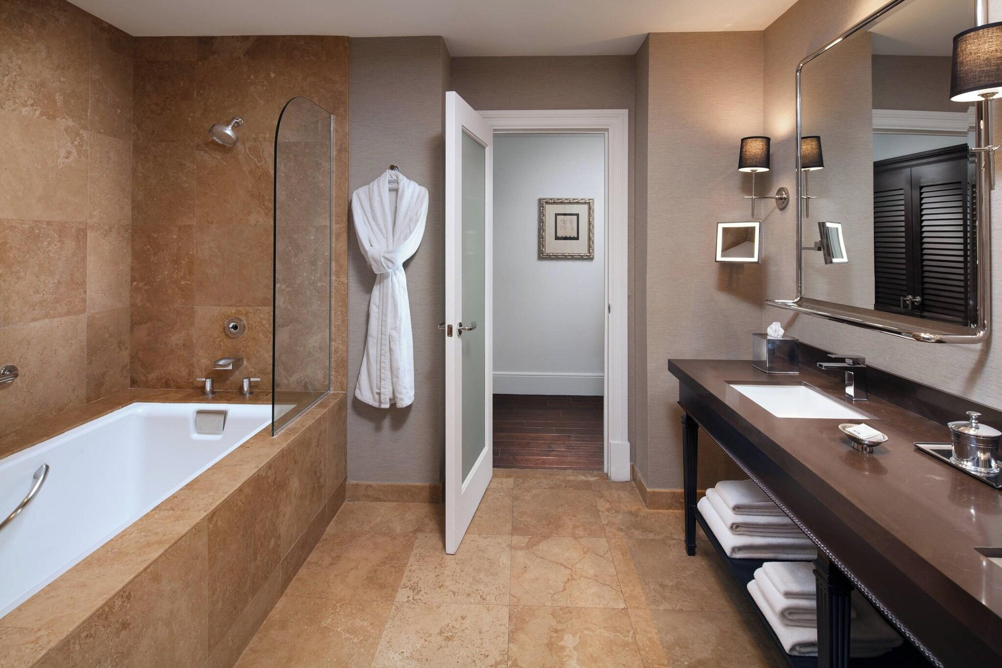 Double Accessible Superior