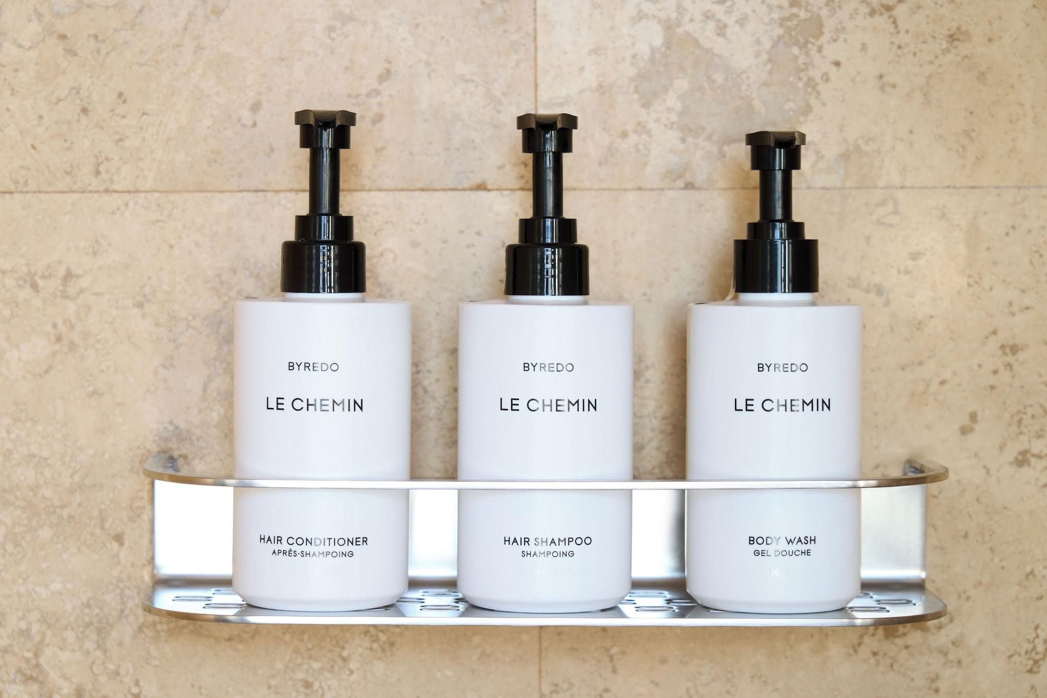 Double Superior Queen Bed