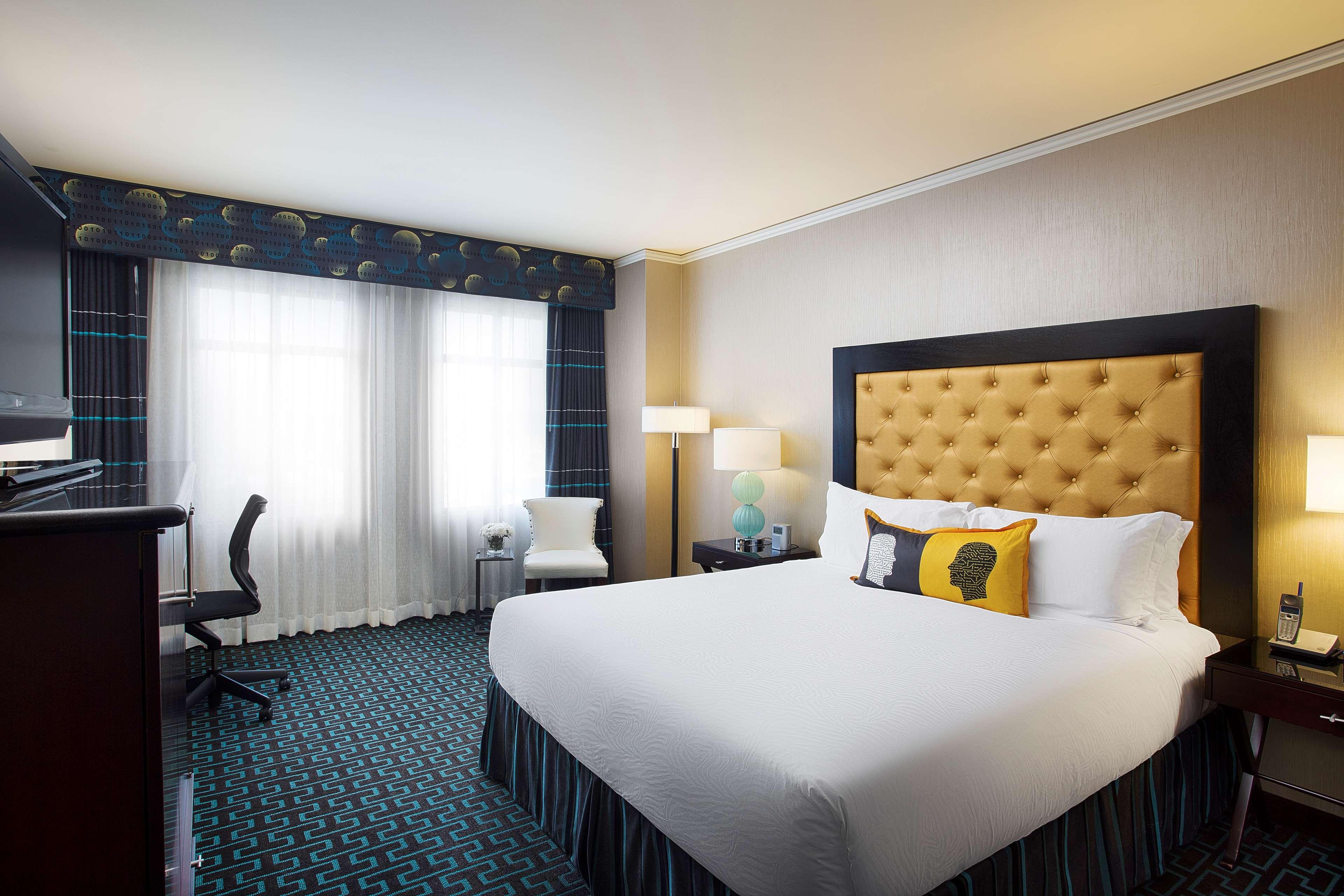 Double Deluxe King Bed