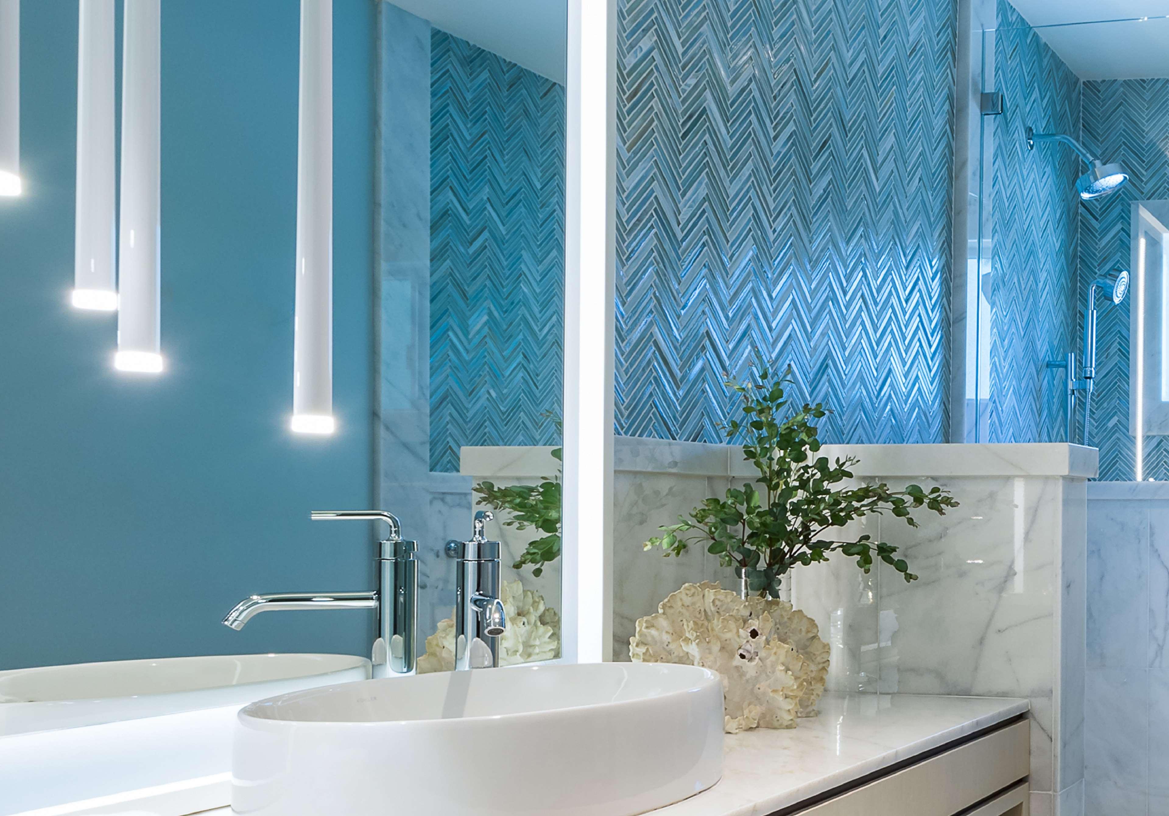 Studio Queen Size Bed