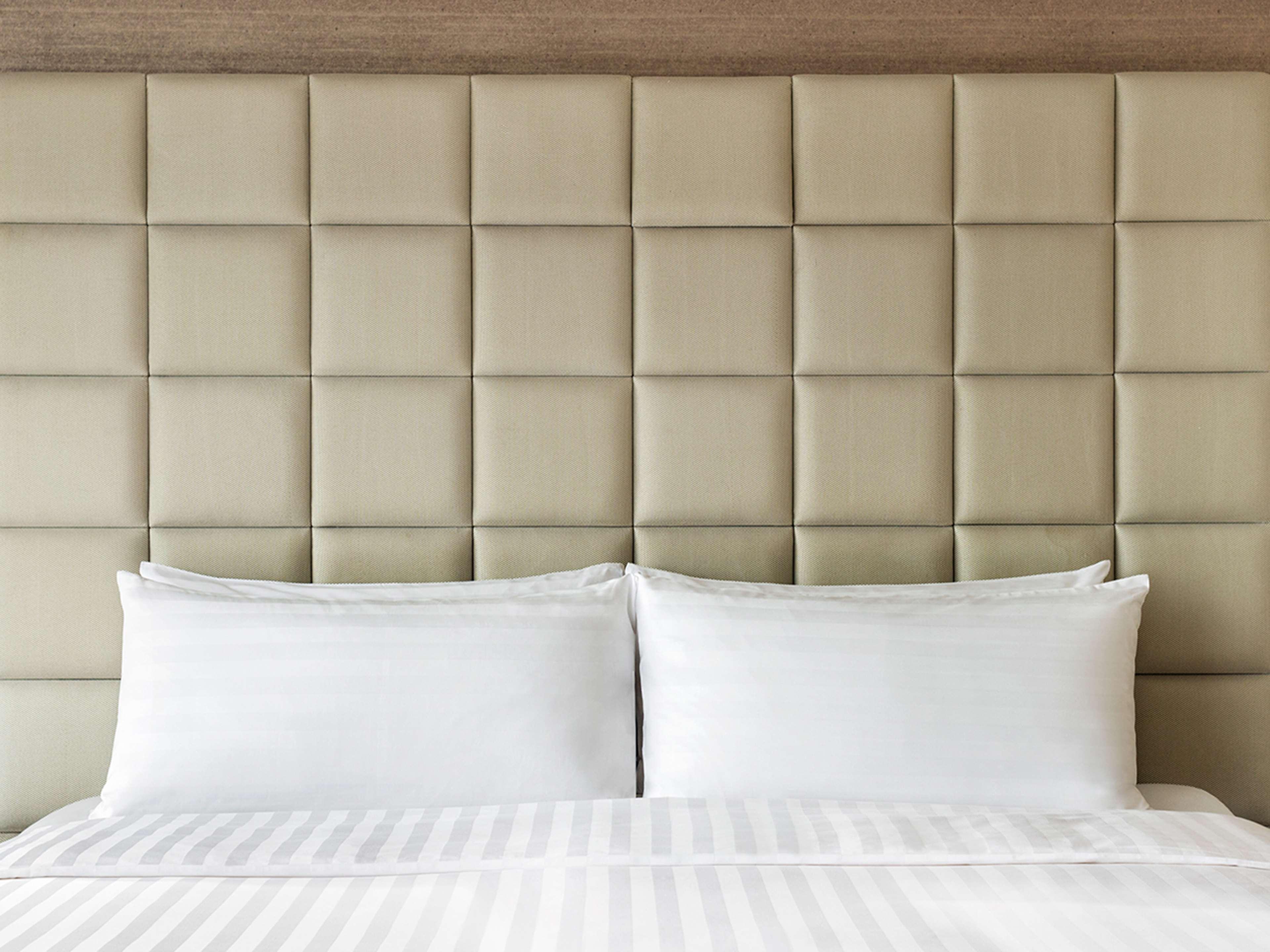 Double Deluxe King Bed