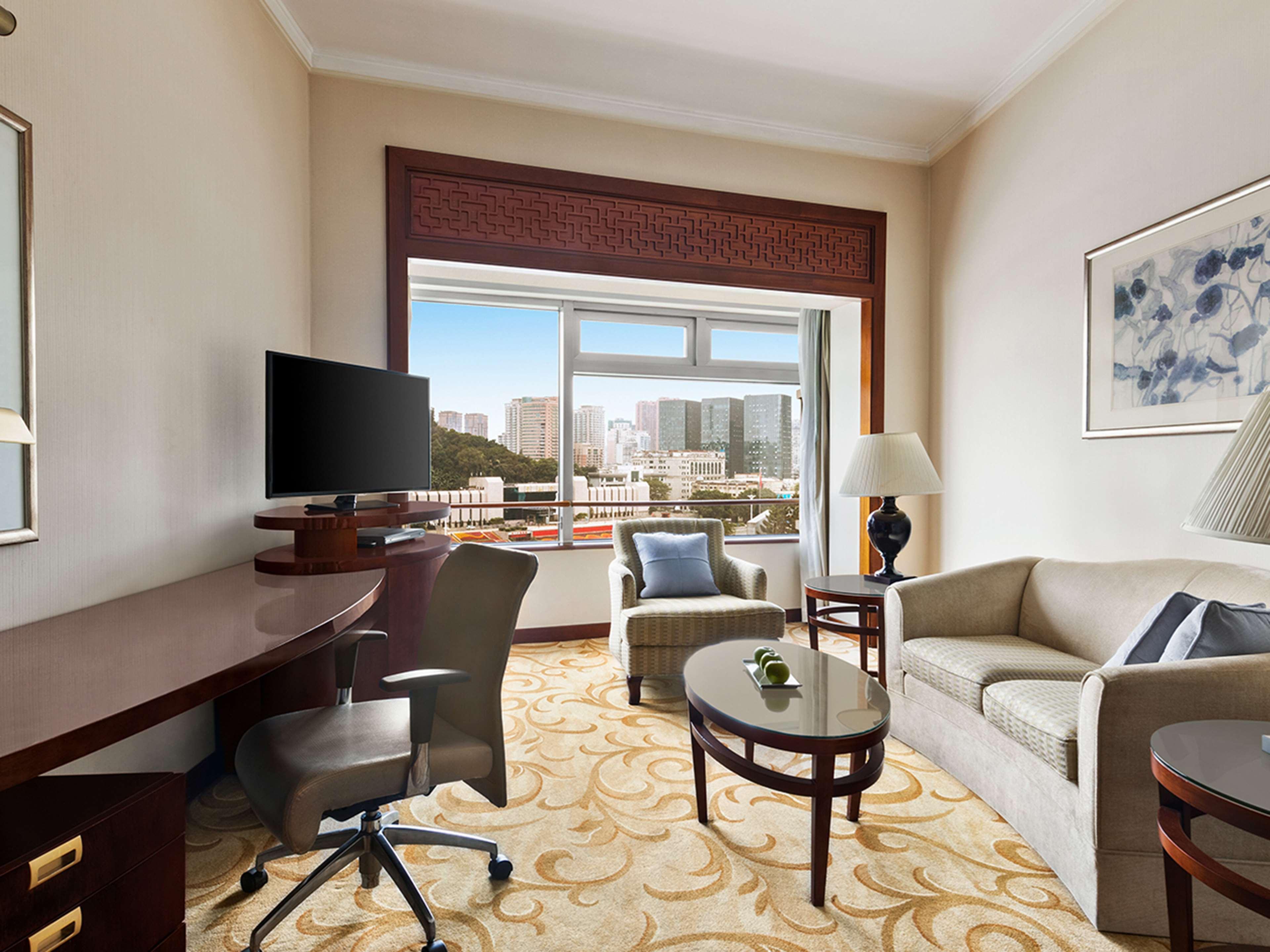 Double Premier King Bed