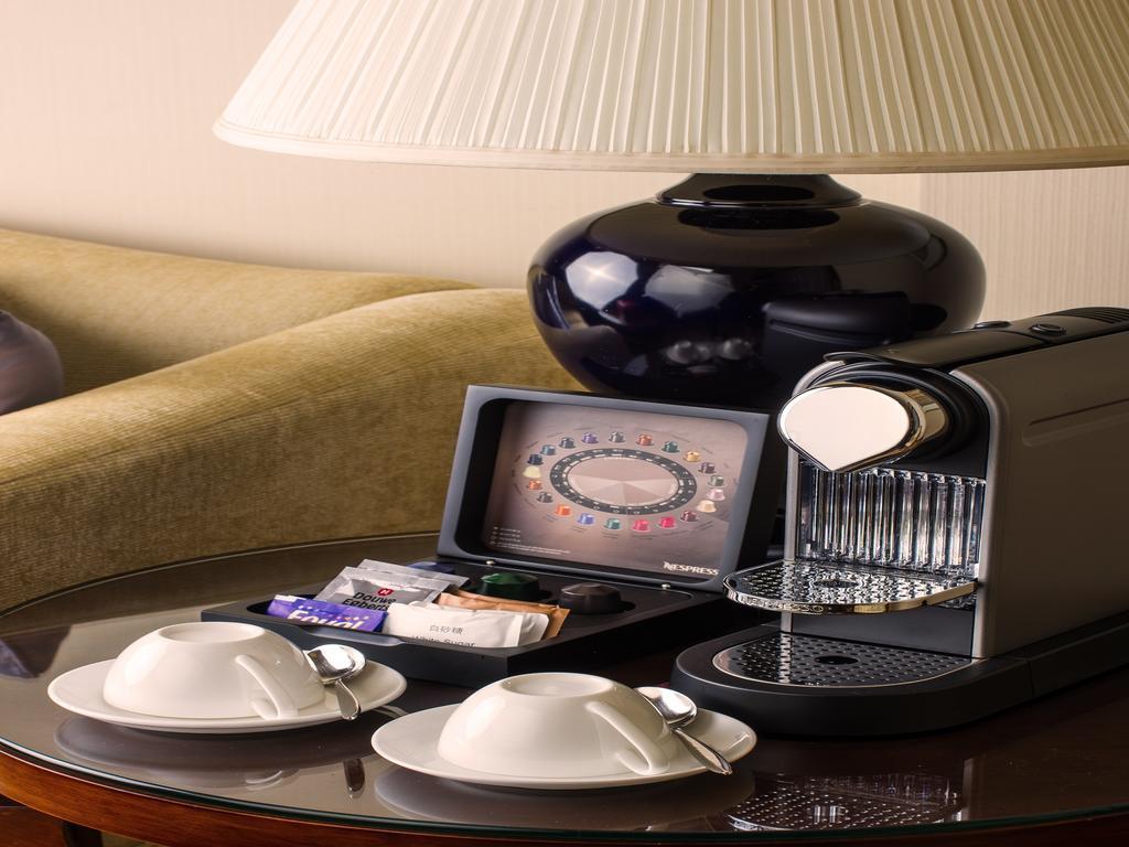 Double Premier King Bed