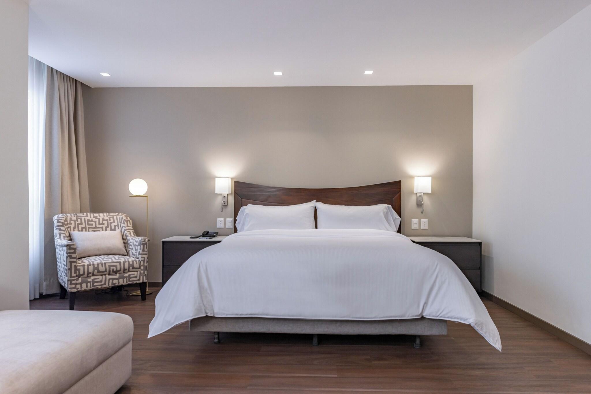 Junior Suite King Size Bed