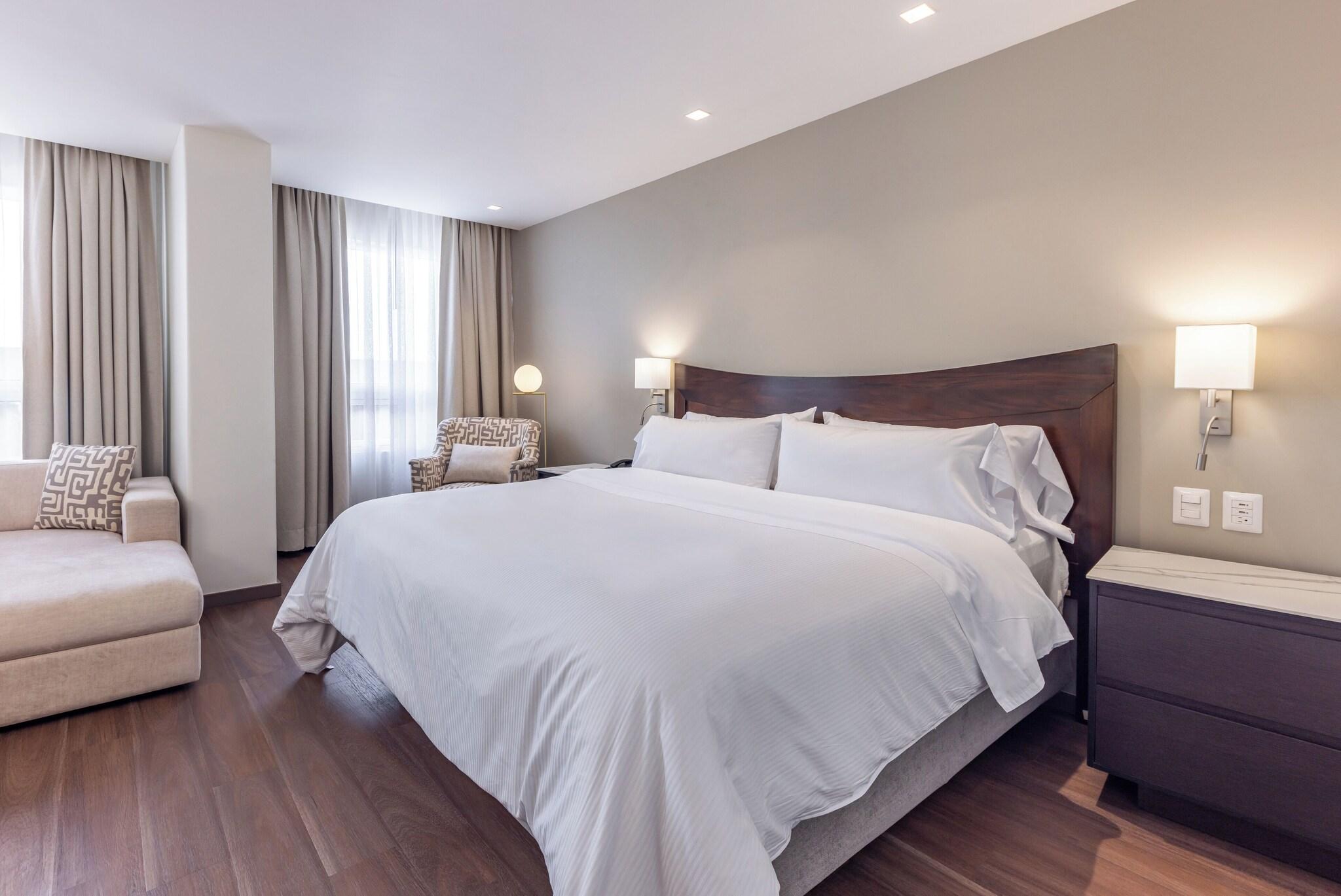 Junior Suite King Size Bed