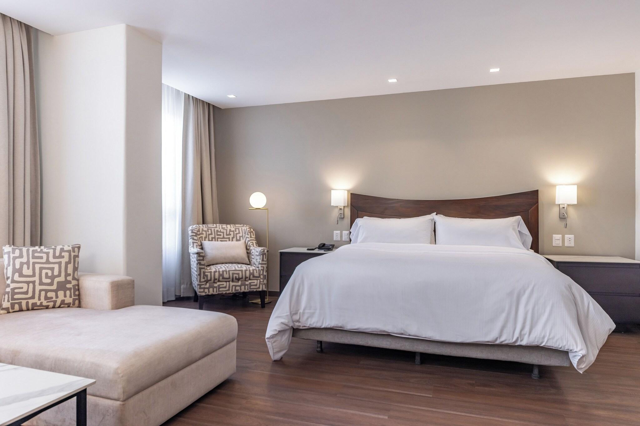 Junior Suite King Size Bed