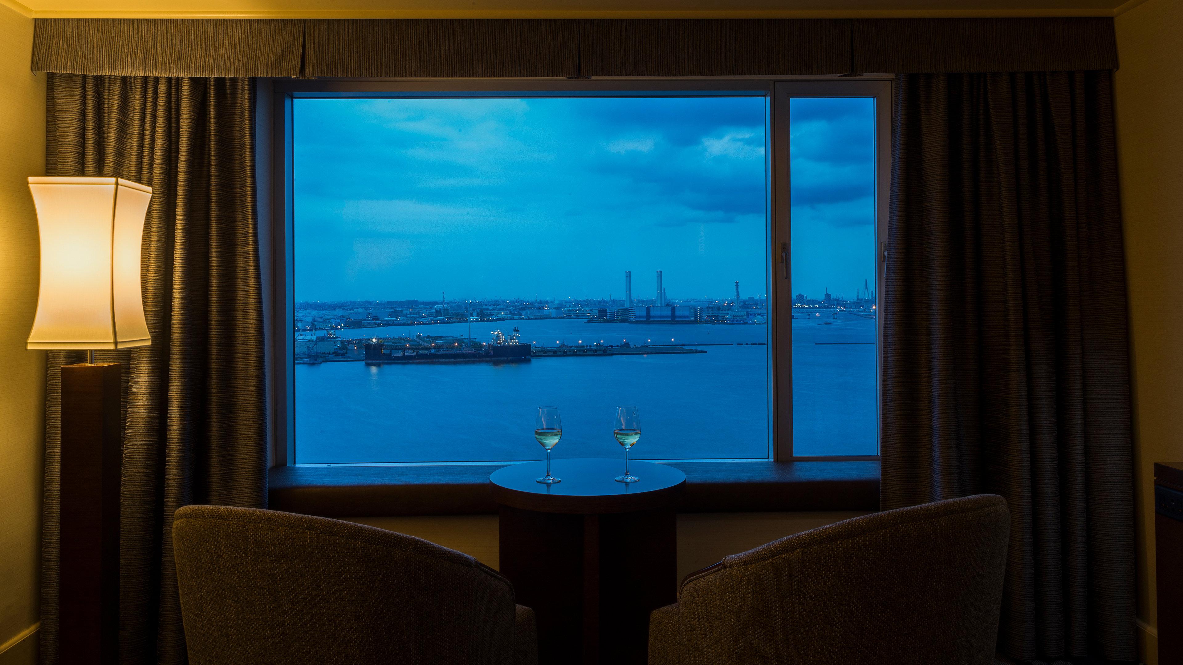 Room Premium King Bed