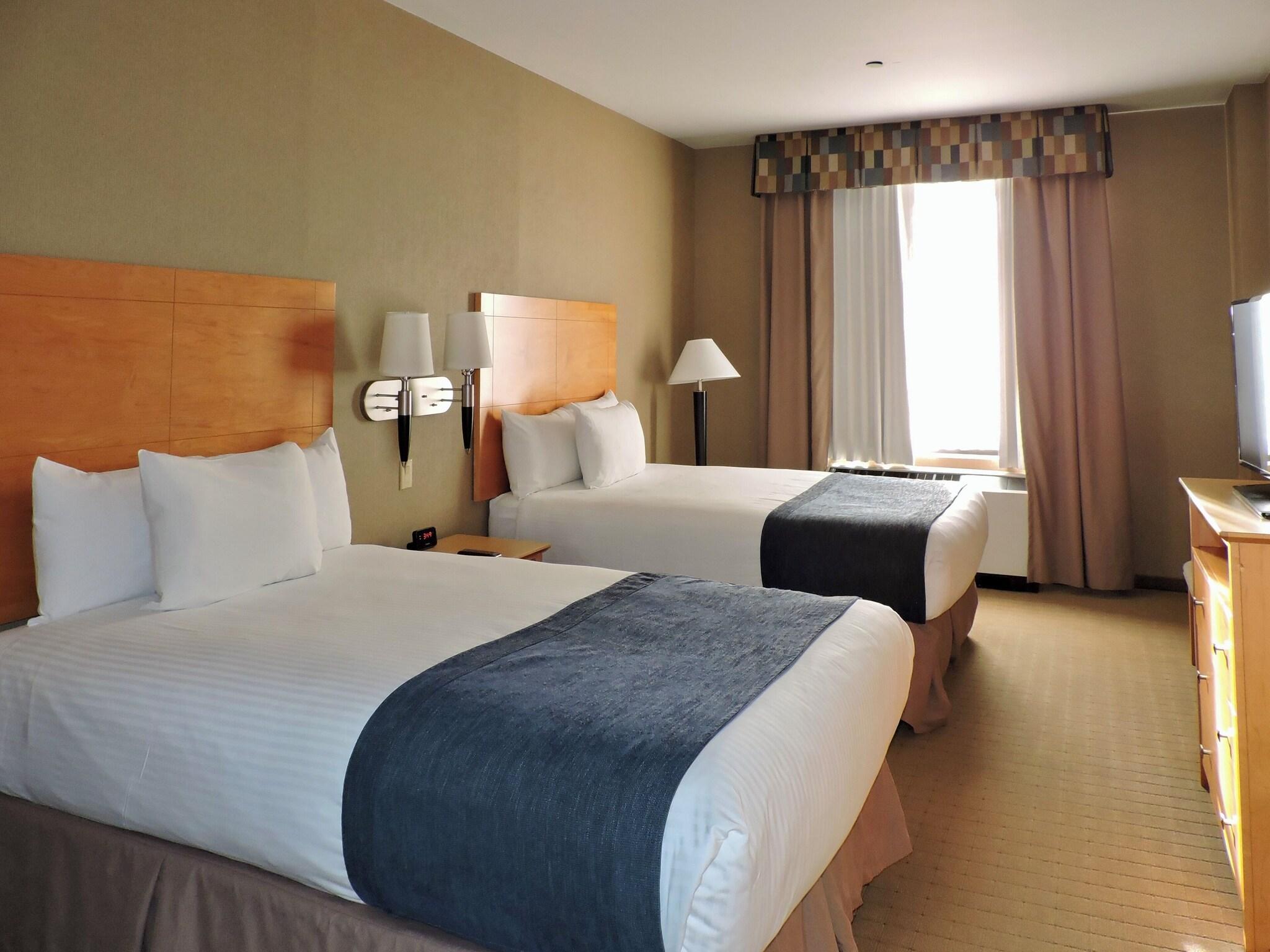 Double Classic Two Double Beds