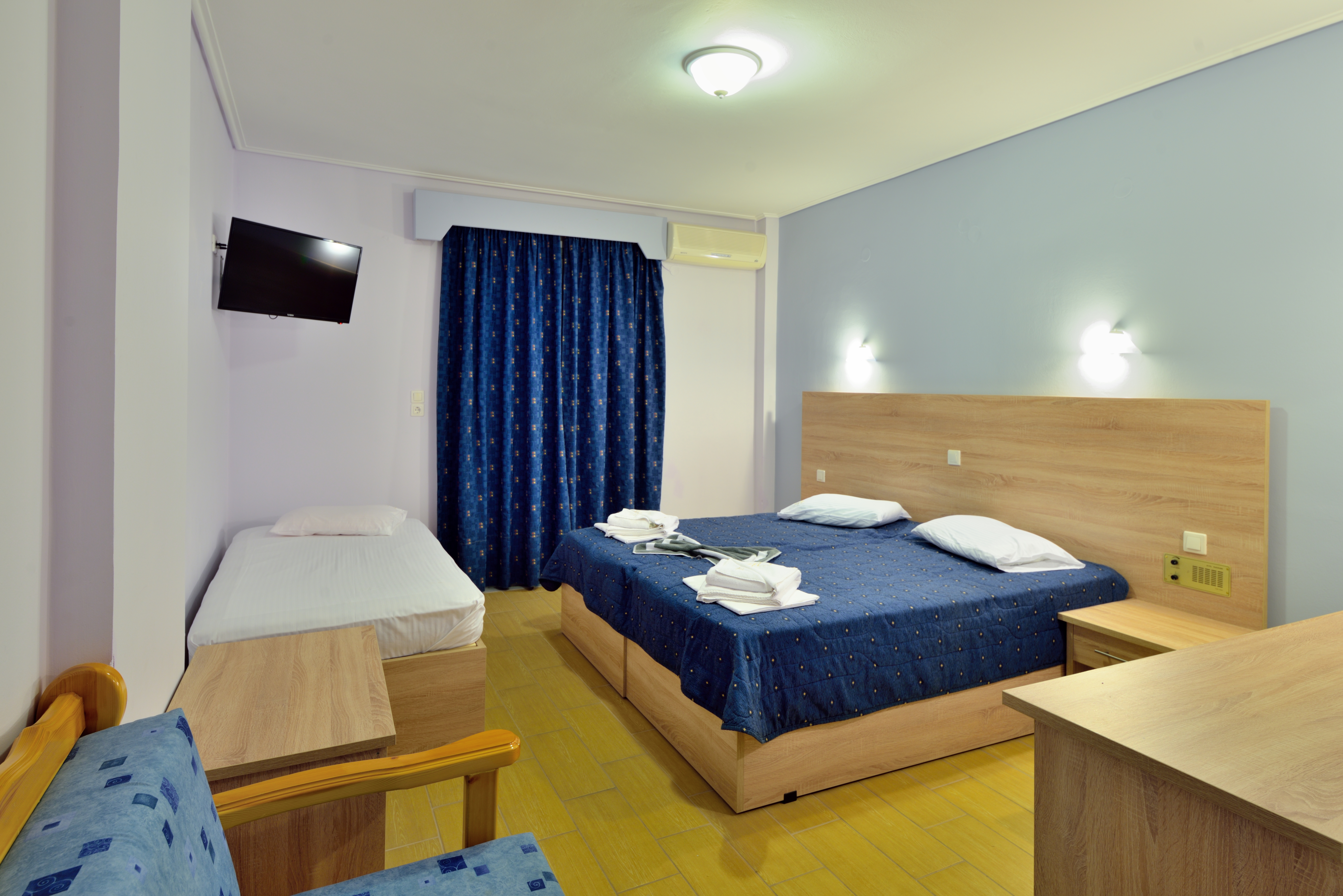 Double or Twin Side Sea View