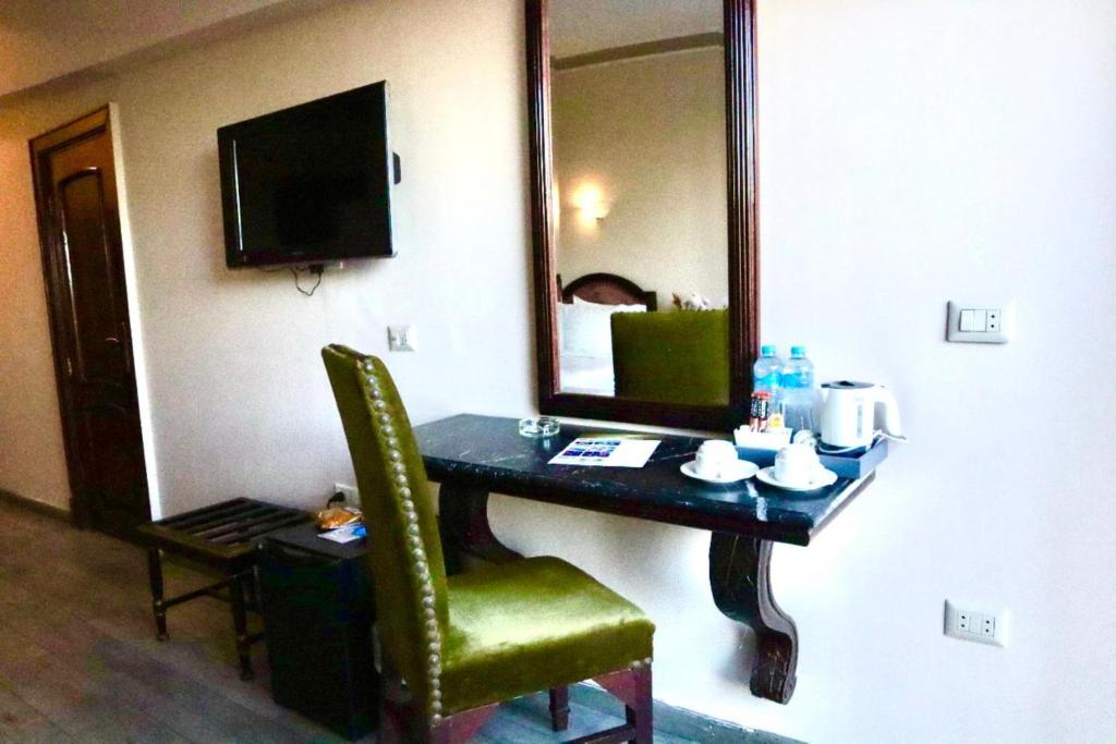 Double or Twin Side Sea View