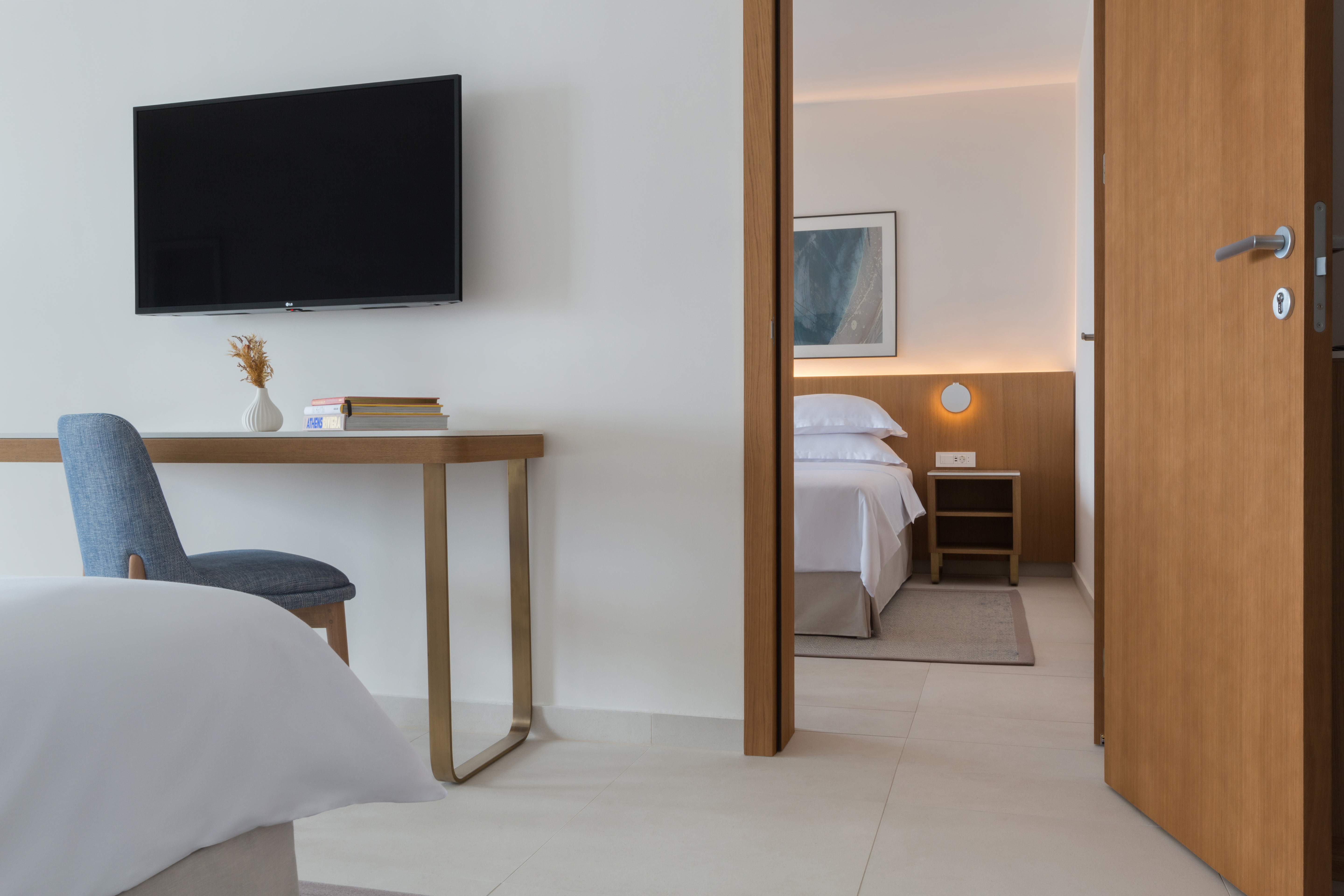 Family Room Side Sea View with Balcony