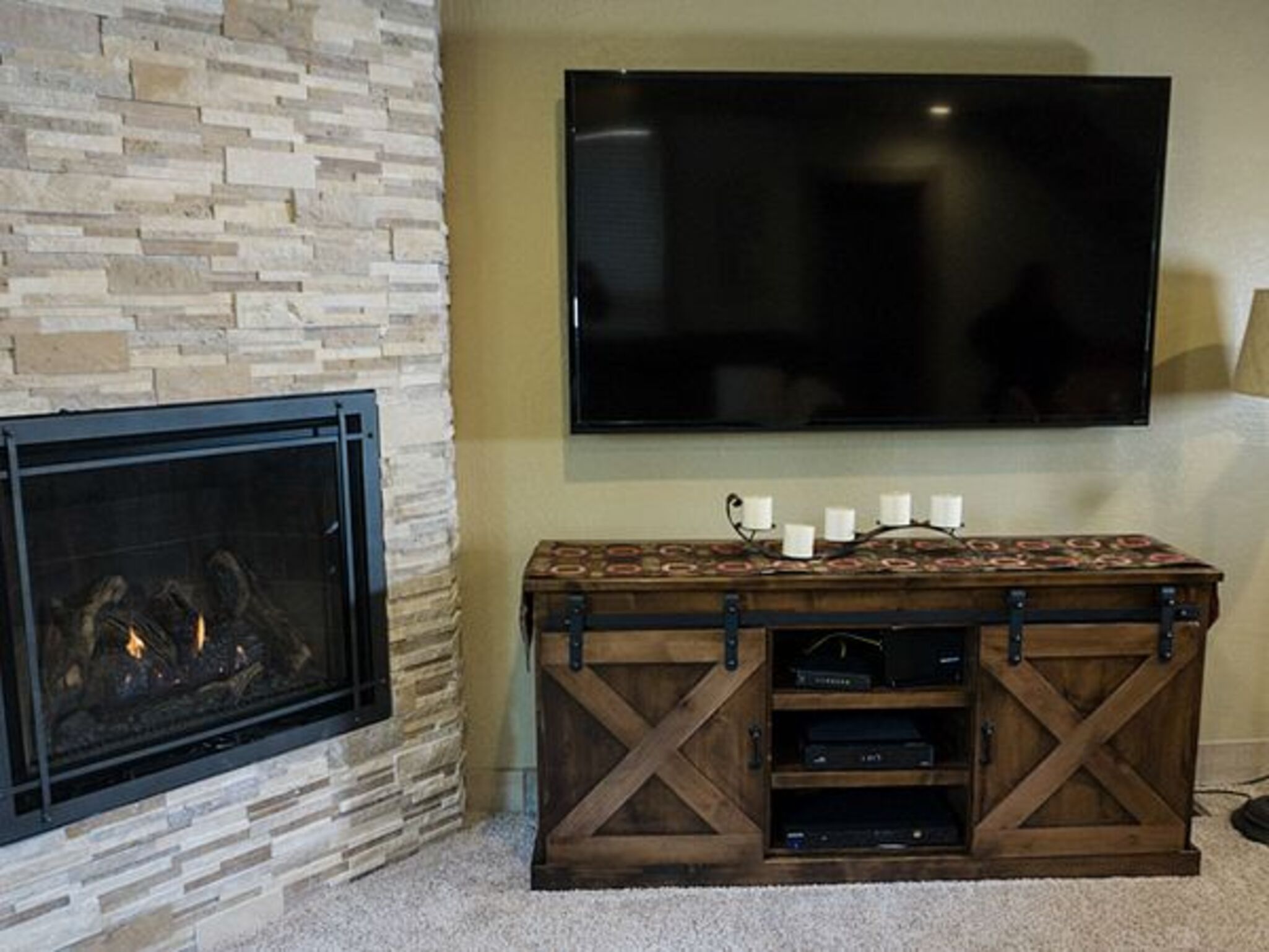 Double Four Bedrooms Two Bathrooms