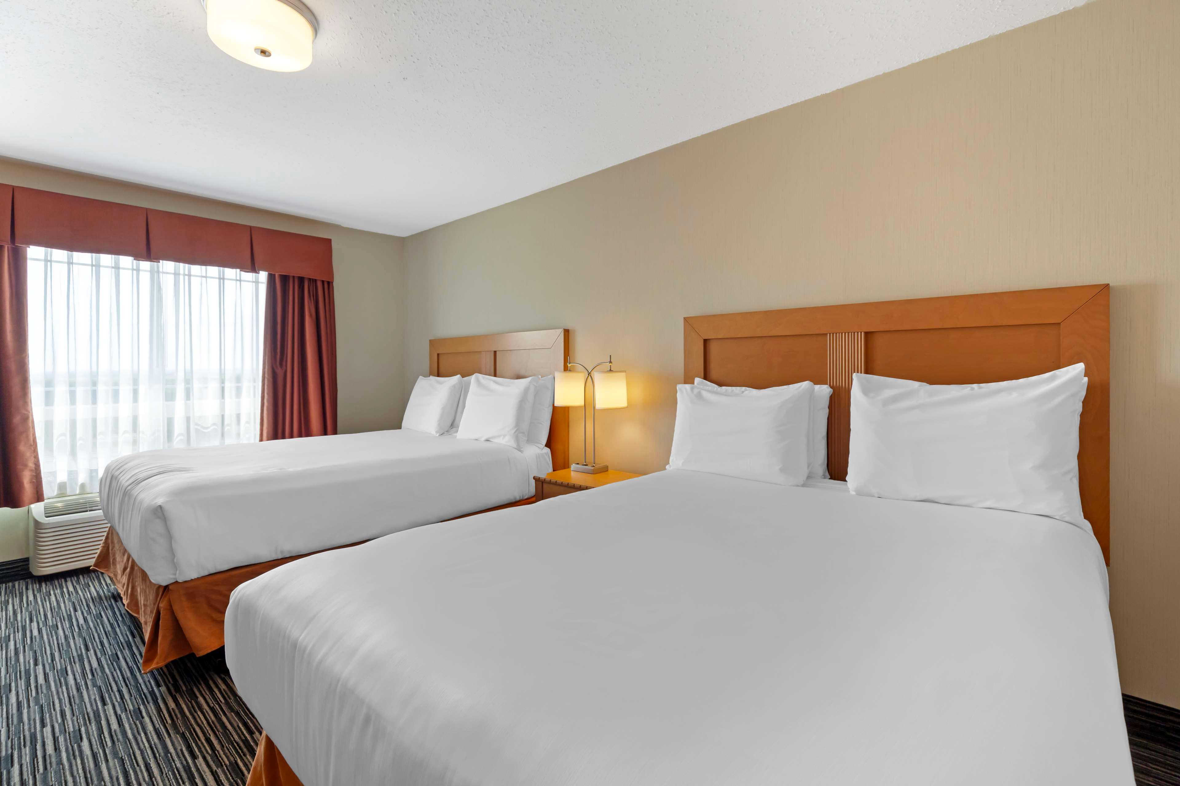 Room Two Queen Beds