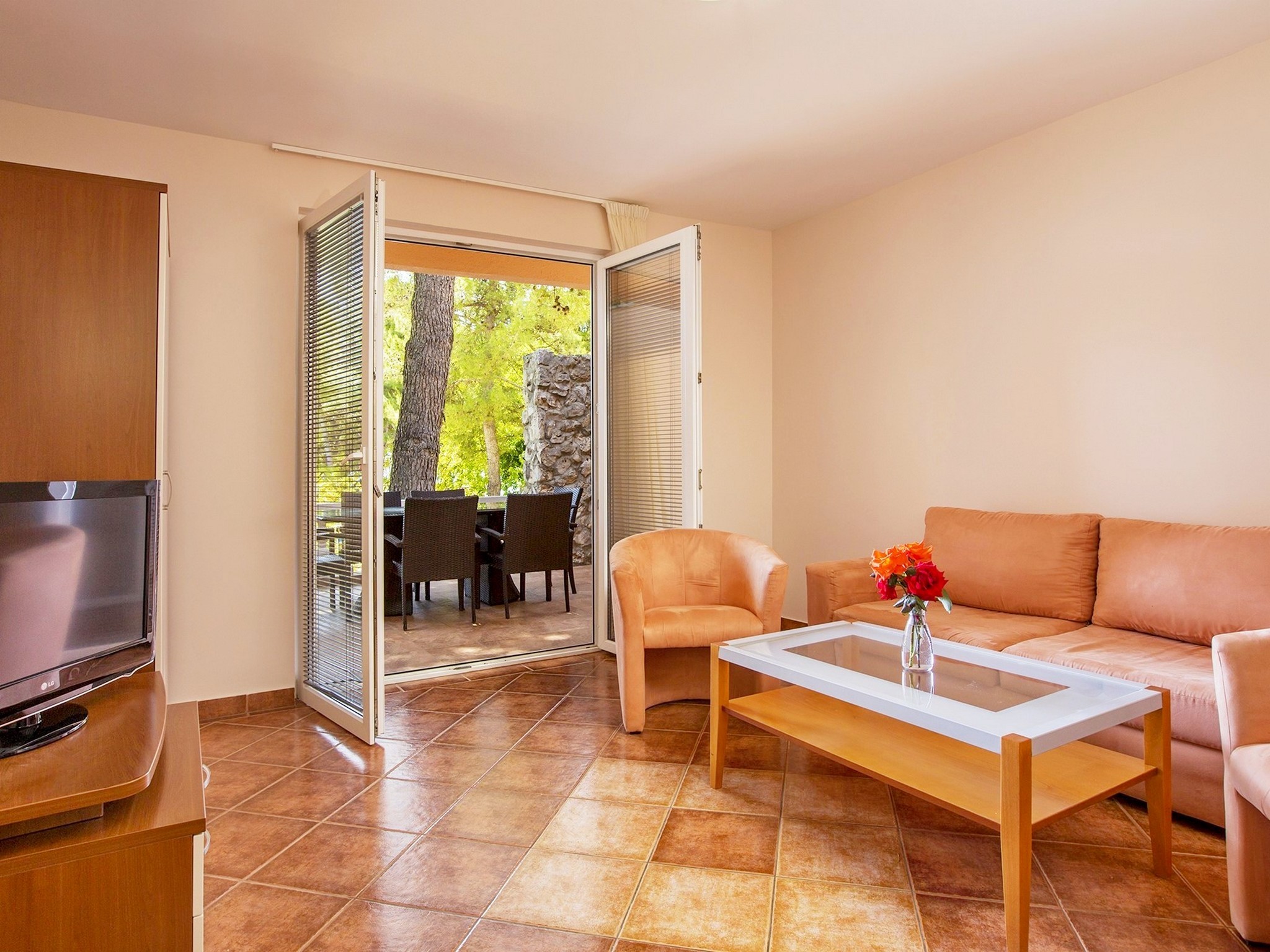 Apartment Capacity 6