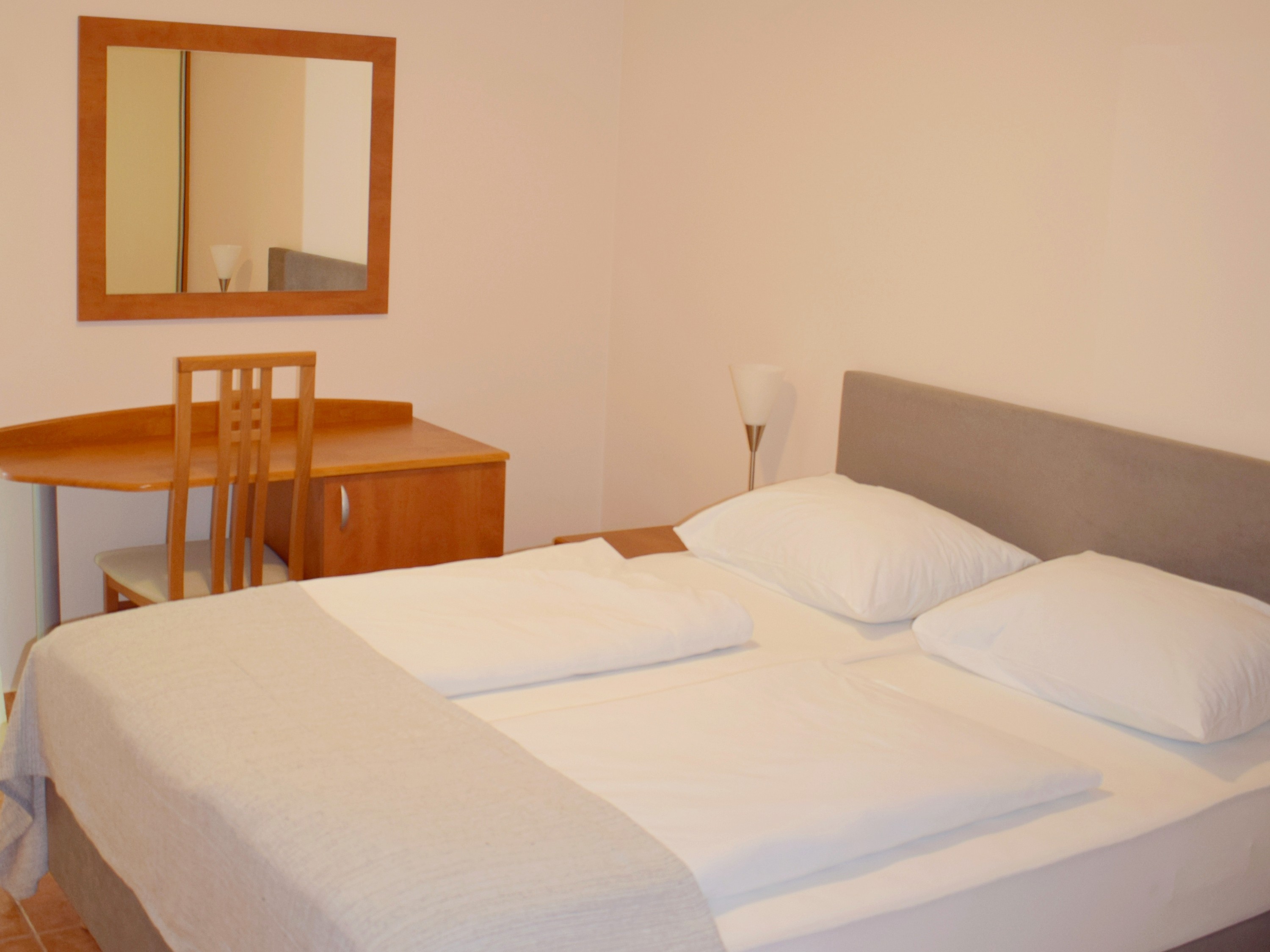 Apartment Capacity 6