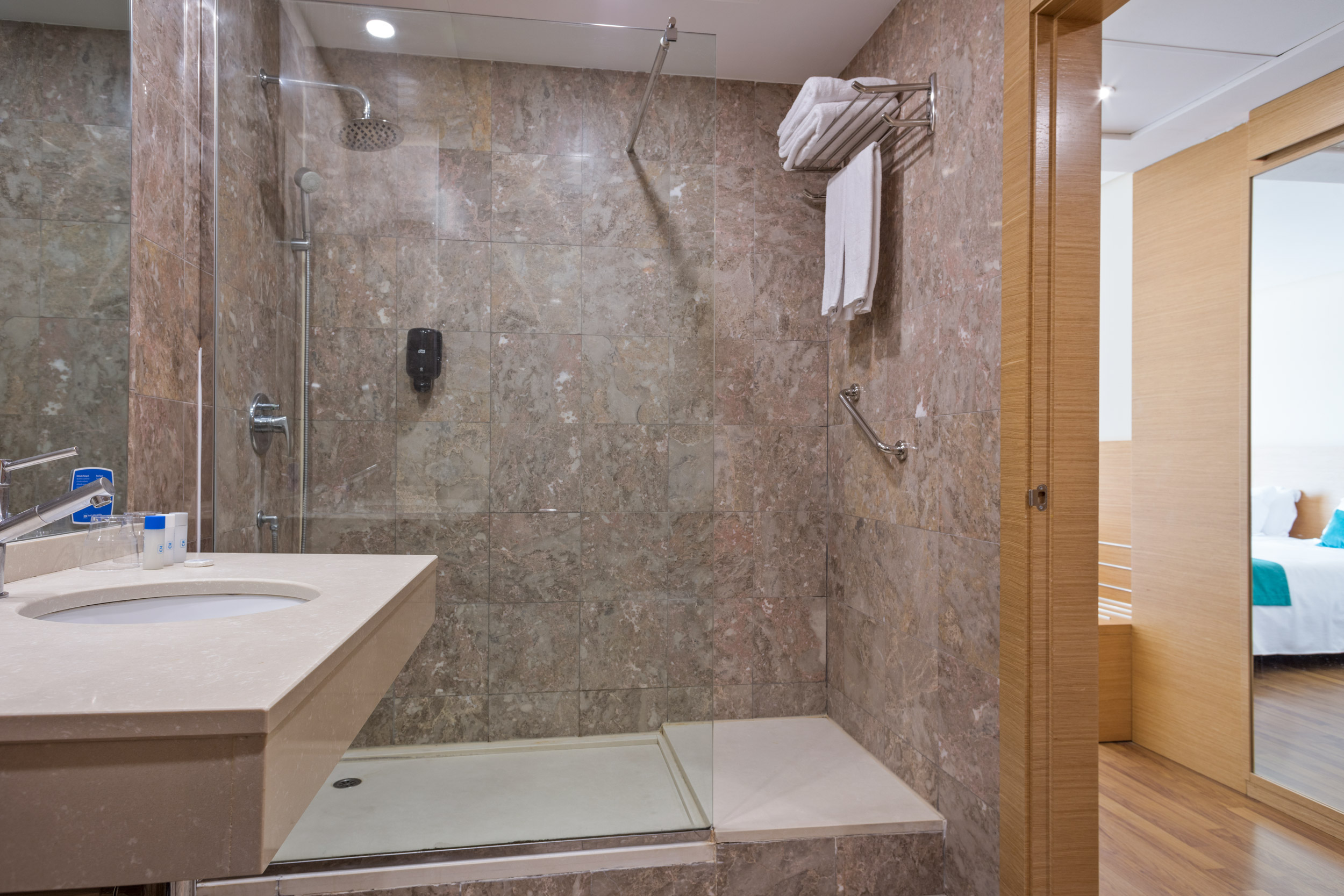 Double or Twin Standard