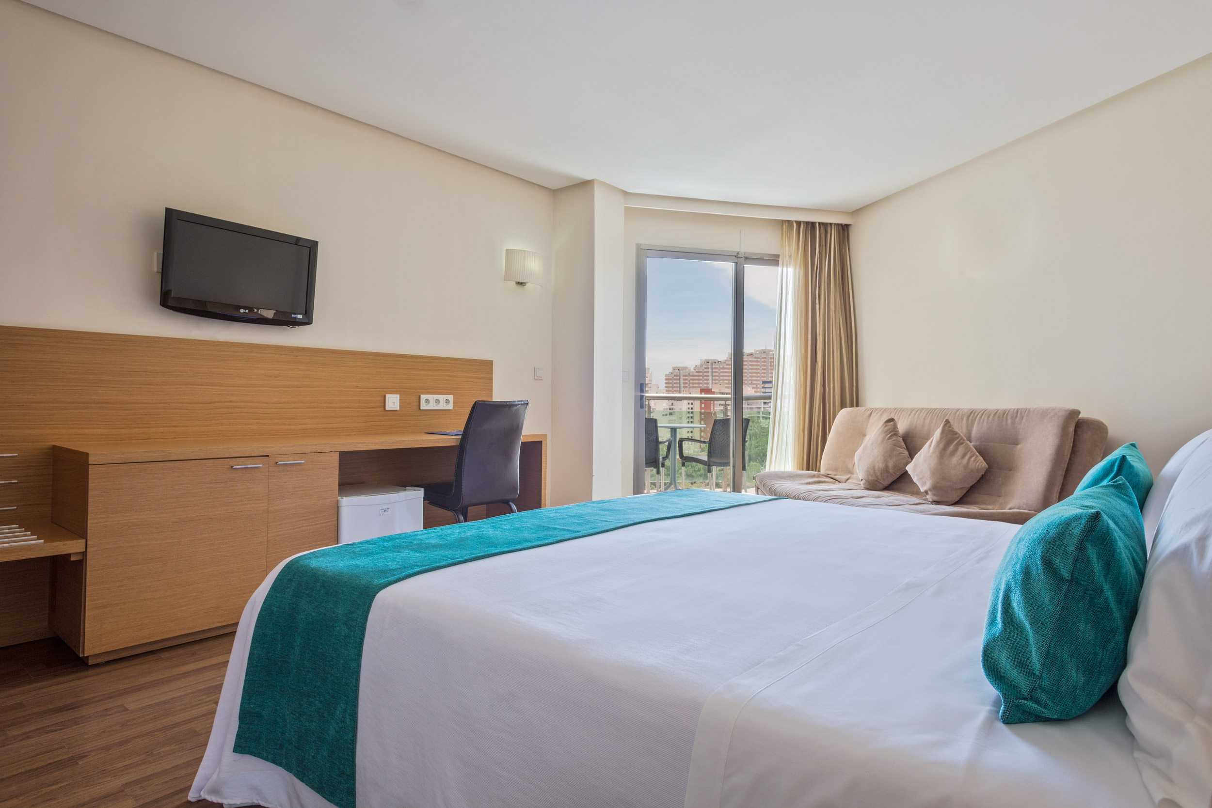 Double or Twin Standard