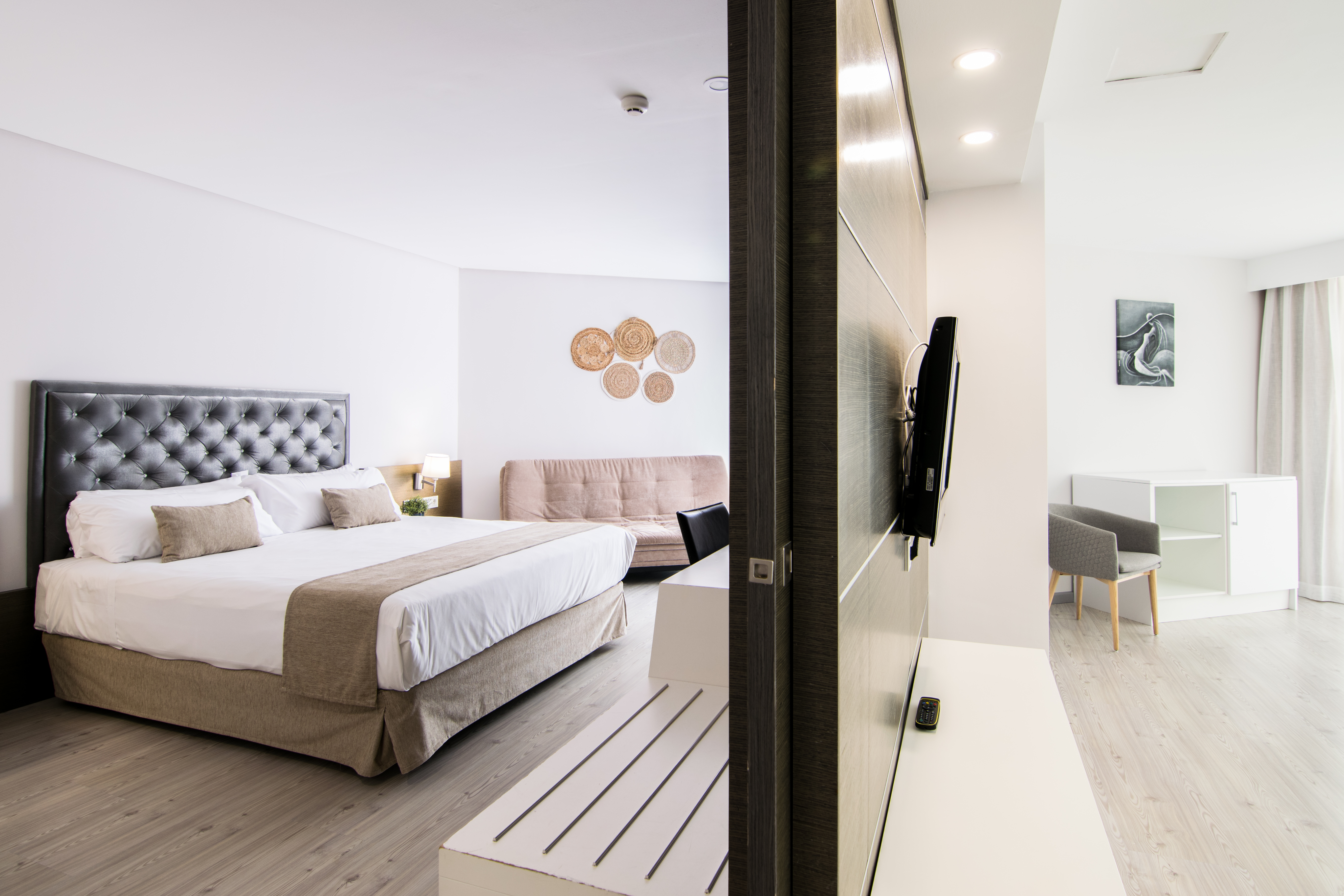 Junior Suite Side Sea View