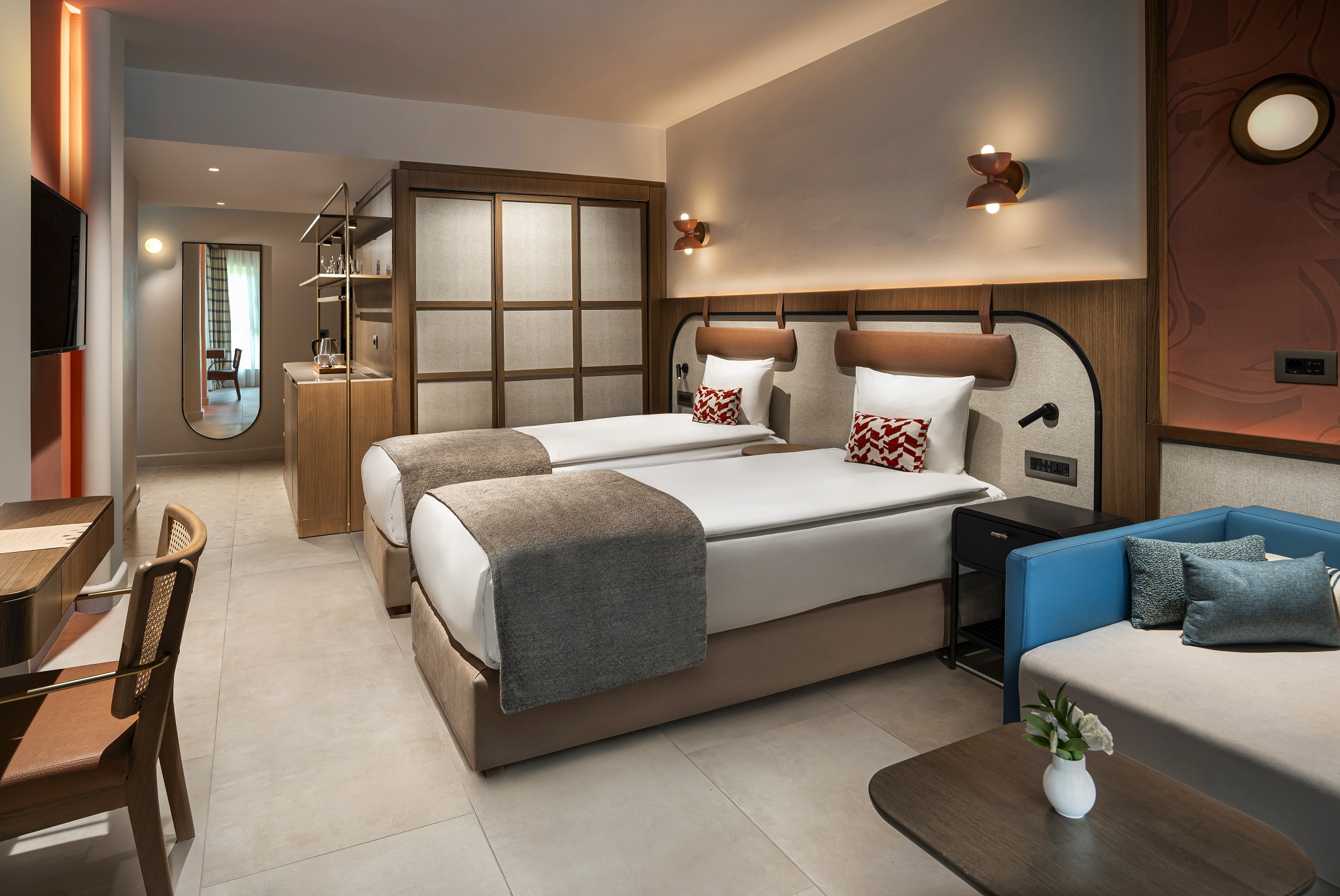 Family Room Deluxe Land View