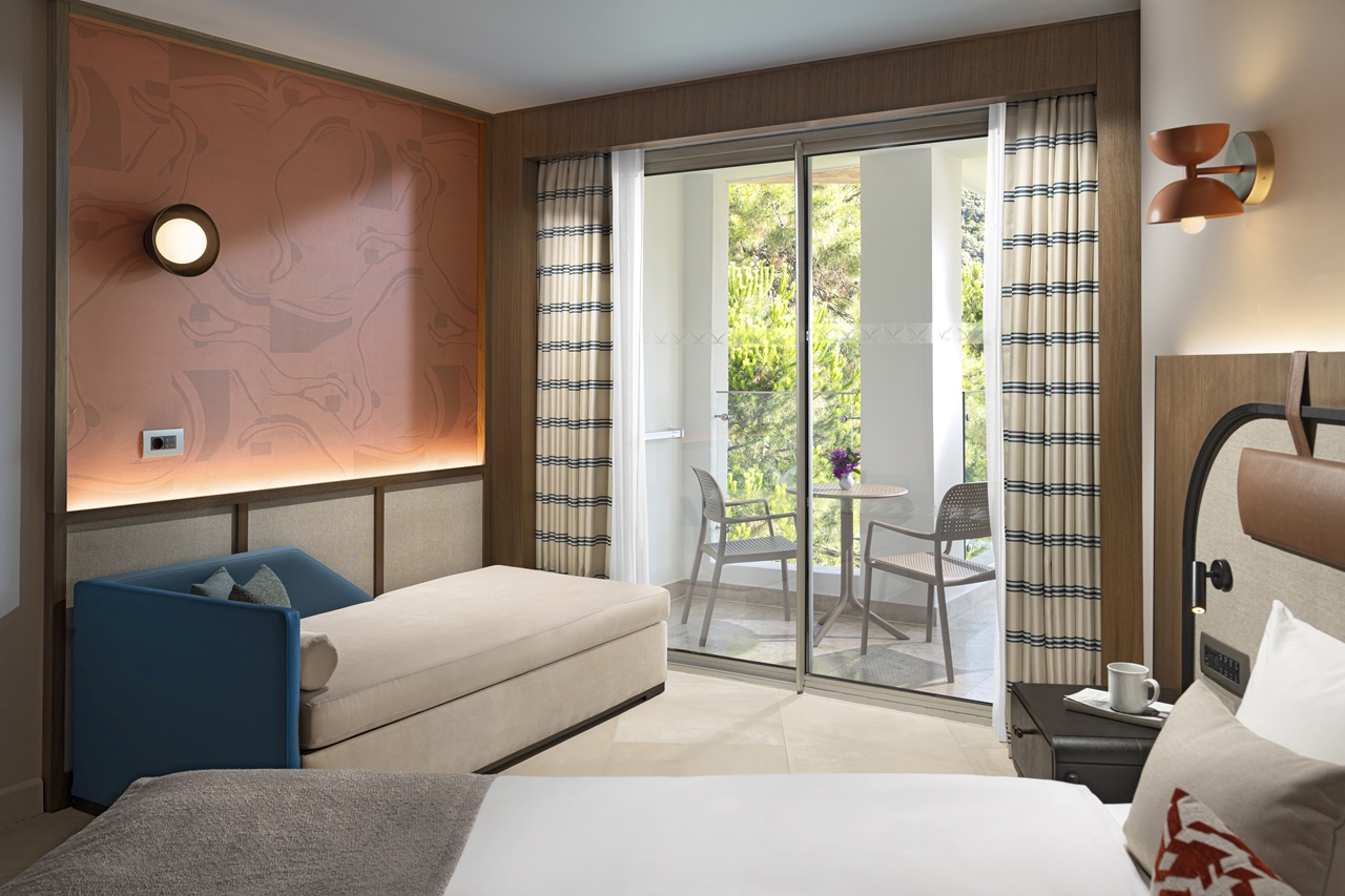 Double Deluxe Land View