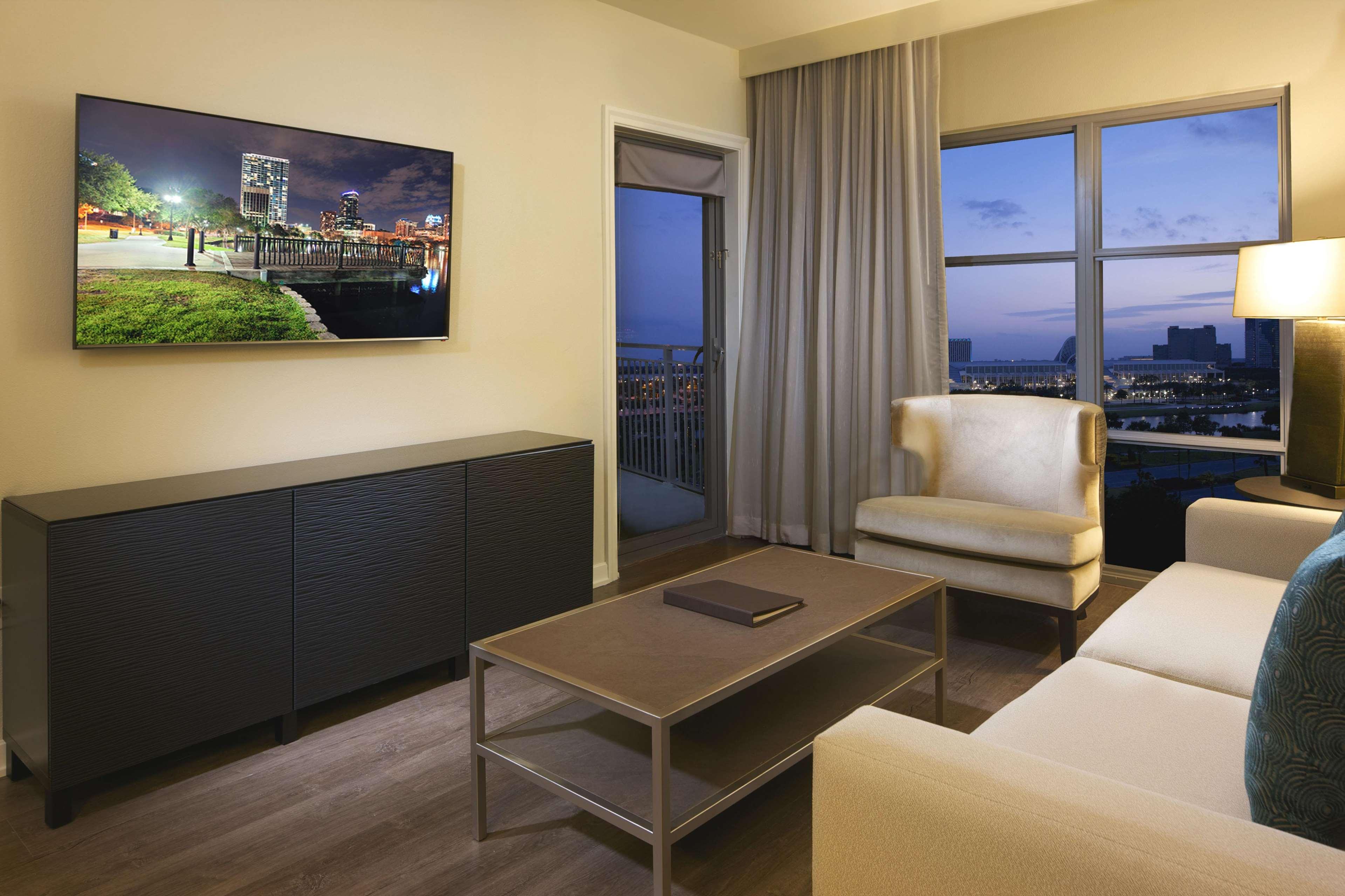 Suite with Kitchenette