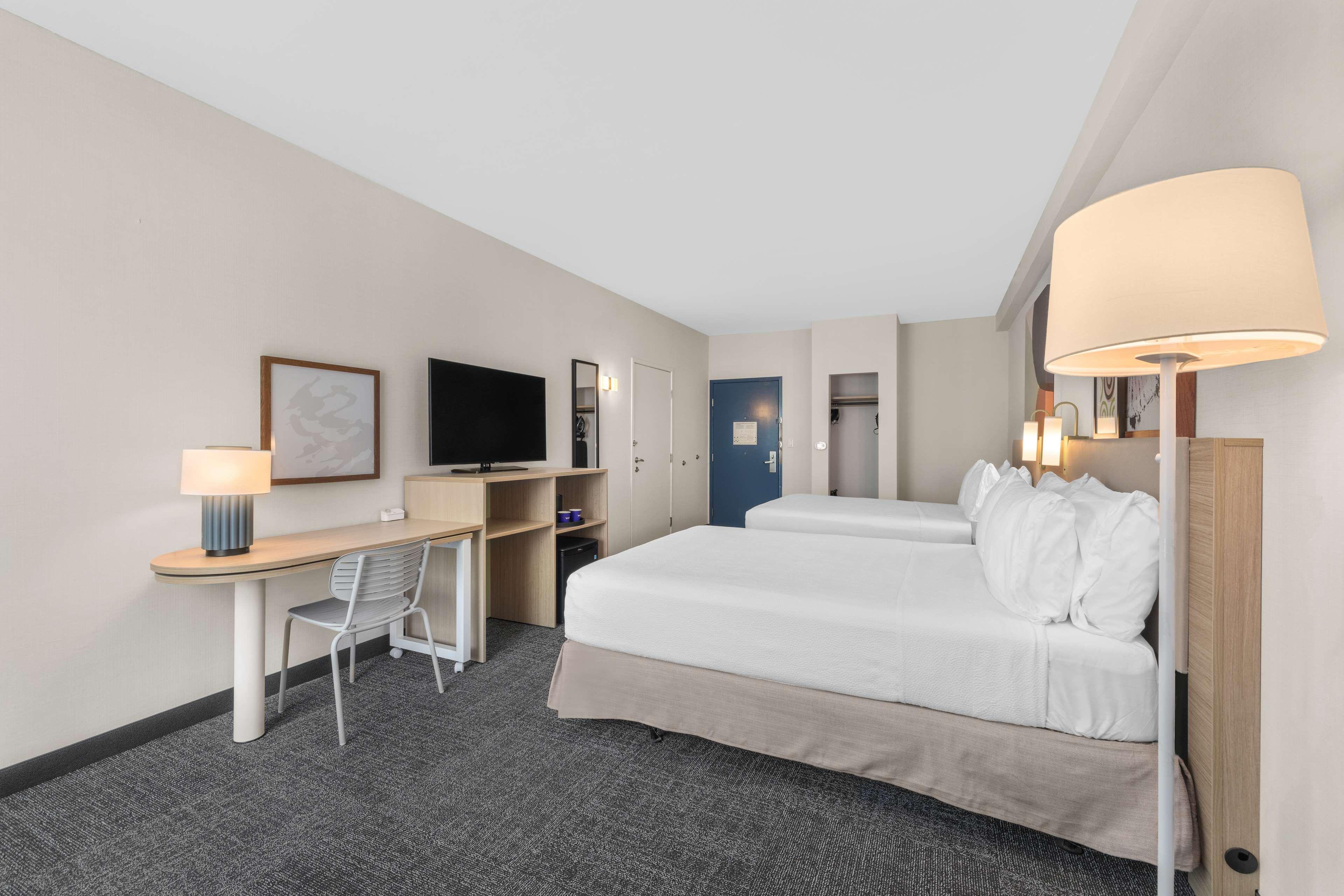 Double Accessible-two Queen Beds