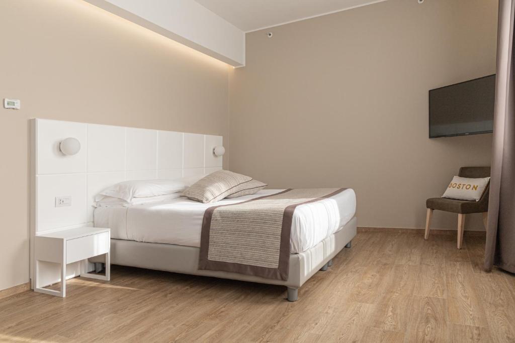 Double or Twin Deluxe