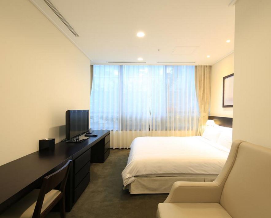 Apartment Deluxe Three Bedroom