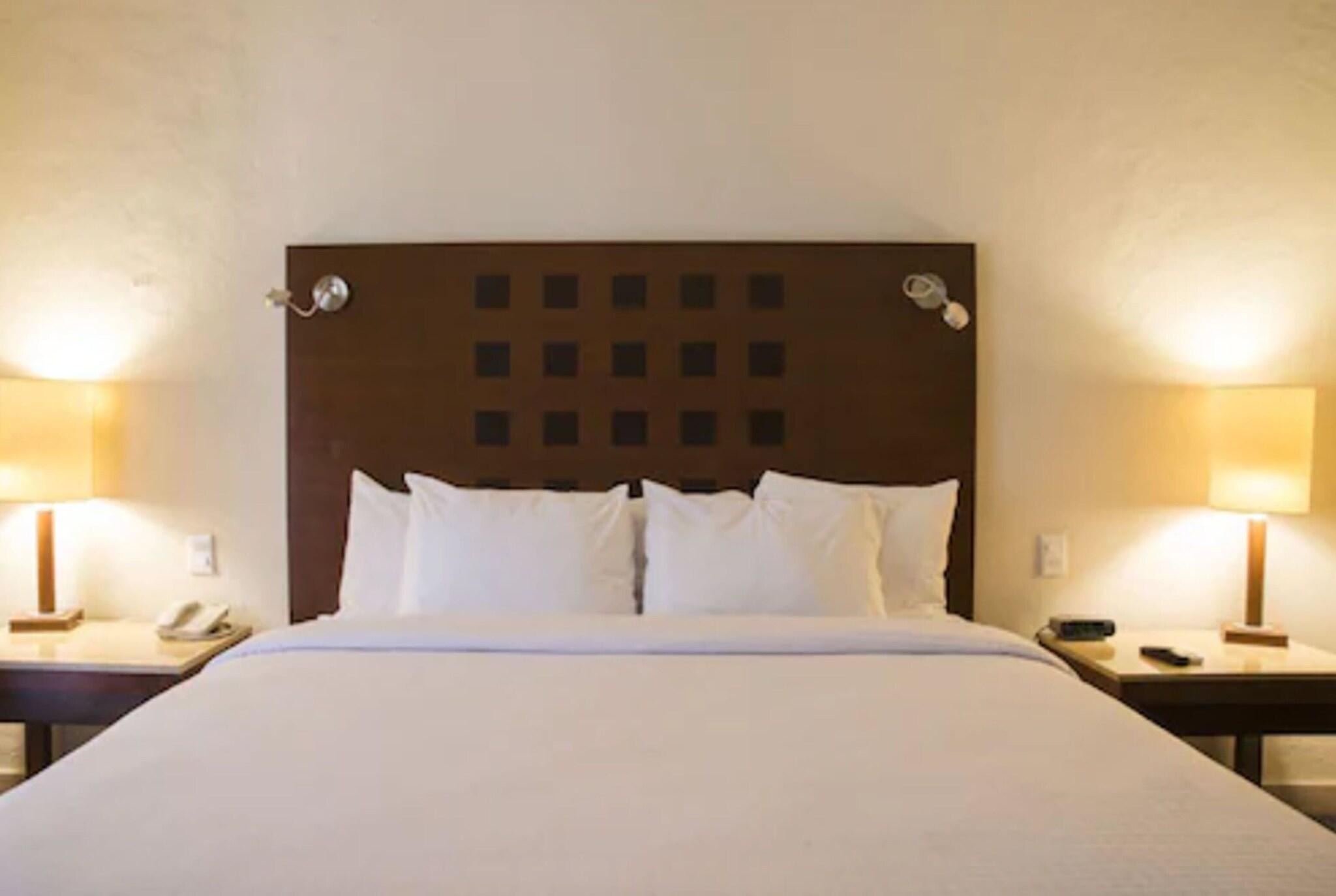 Double Deluxe King Bed