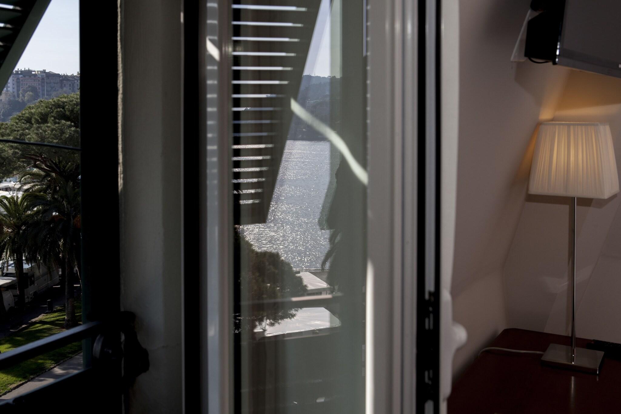 Double Deluxe with Views