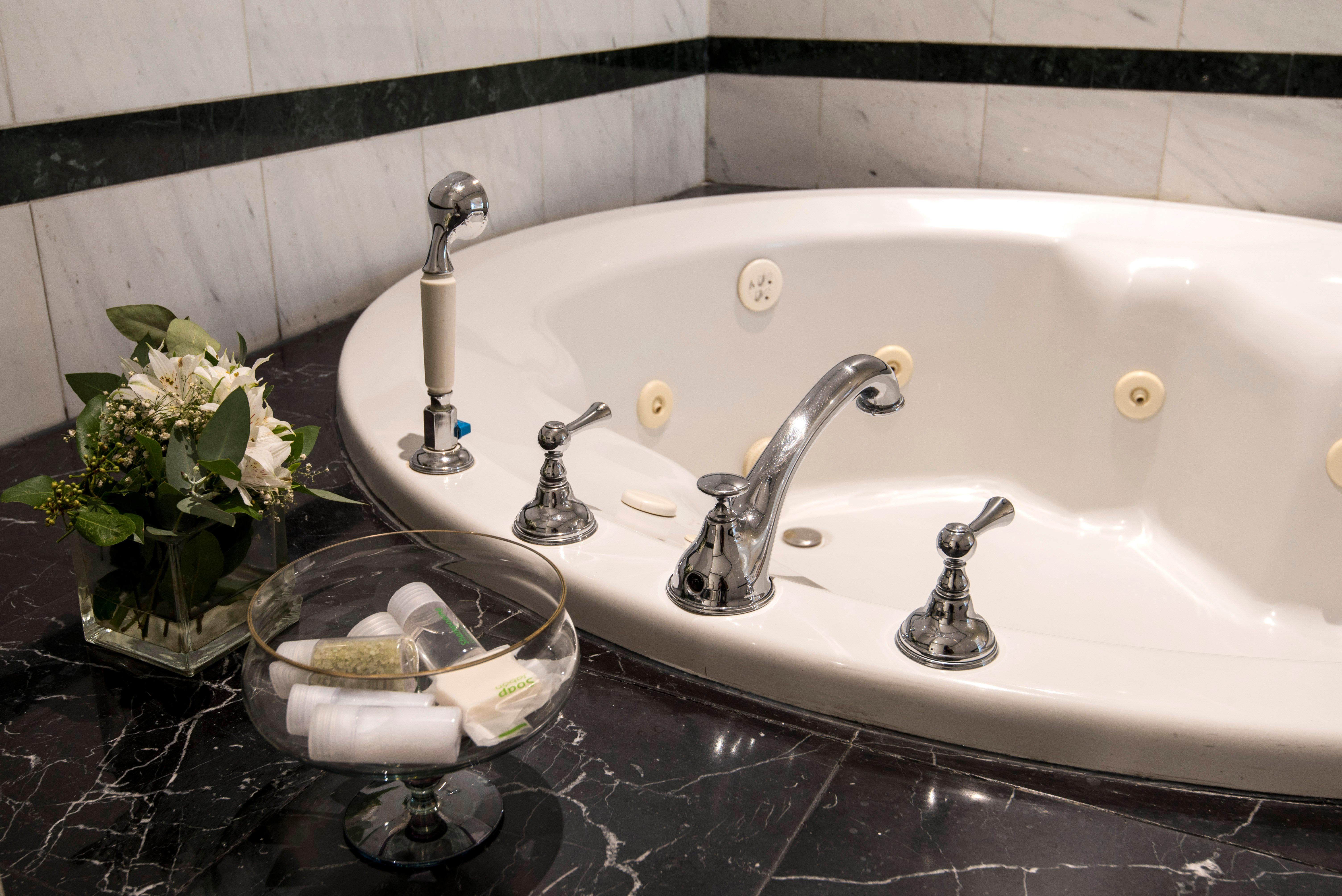 Suite King Bed One Bedroom 