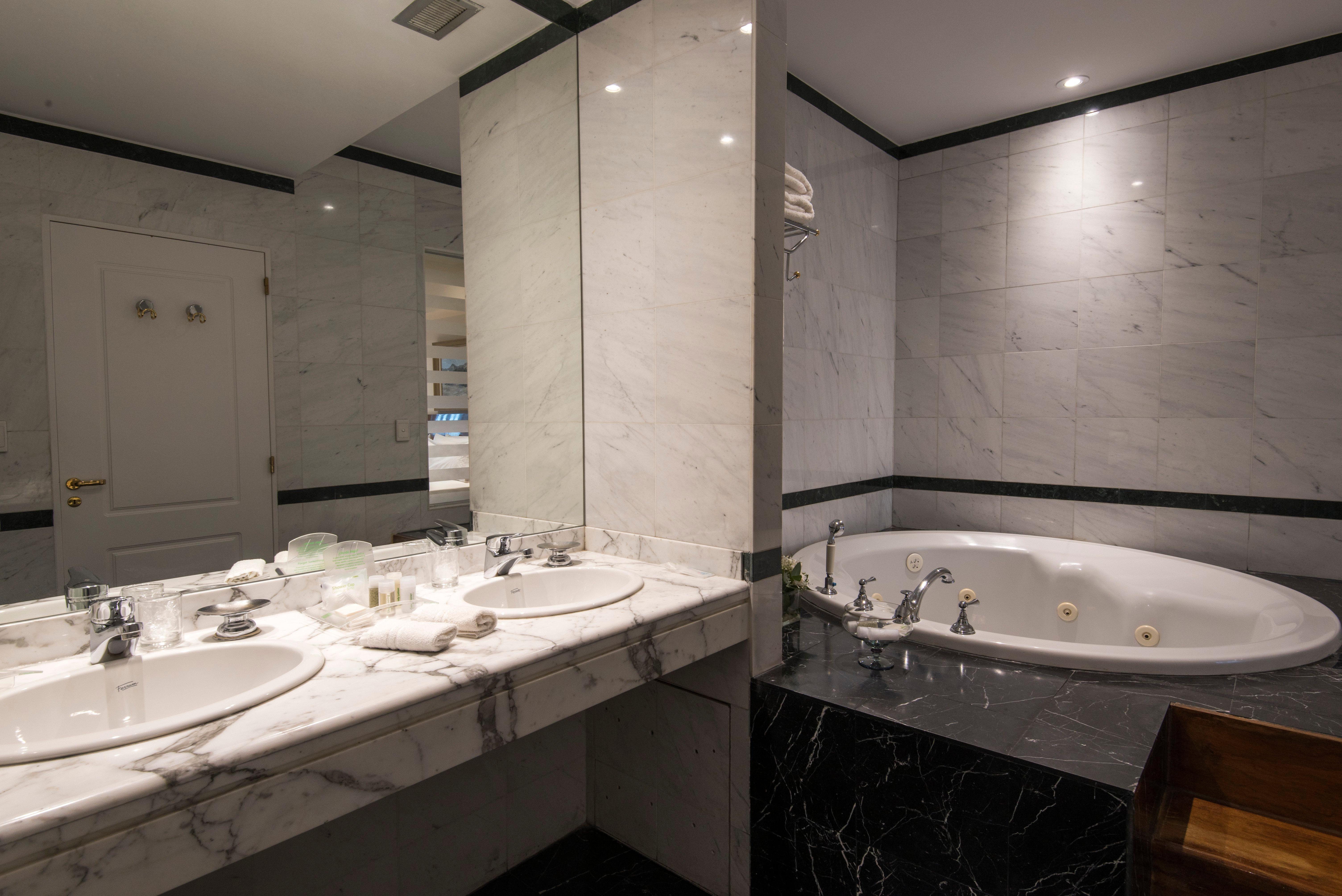 Suite King Bed One Bedroom 