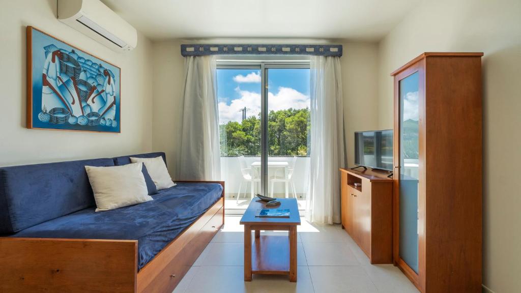 Apartment Two Bedrooms One Bathroom