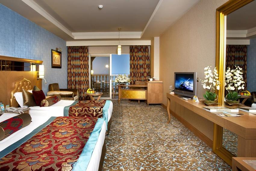 Double Single Superior Side Sea View