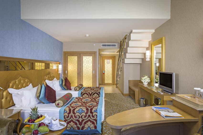 Family Room Deluxe Land View