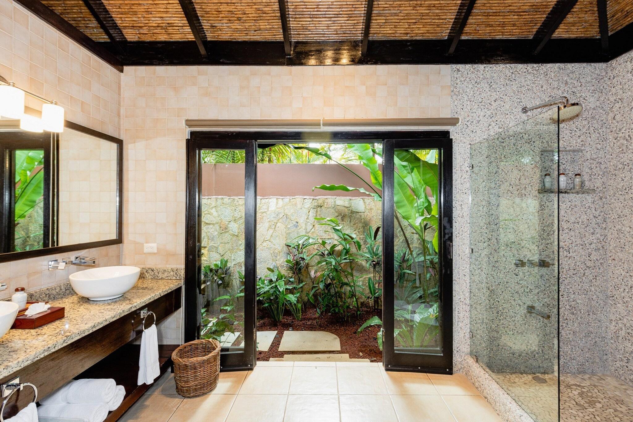 Quadruple Deluxe Garden View